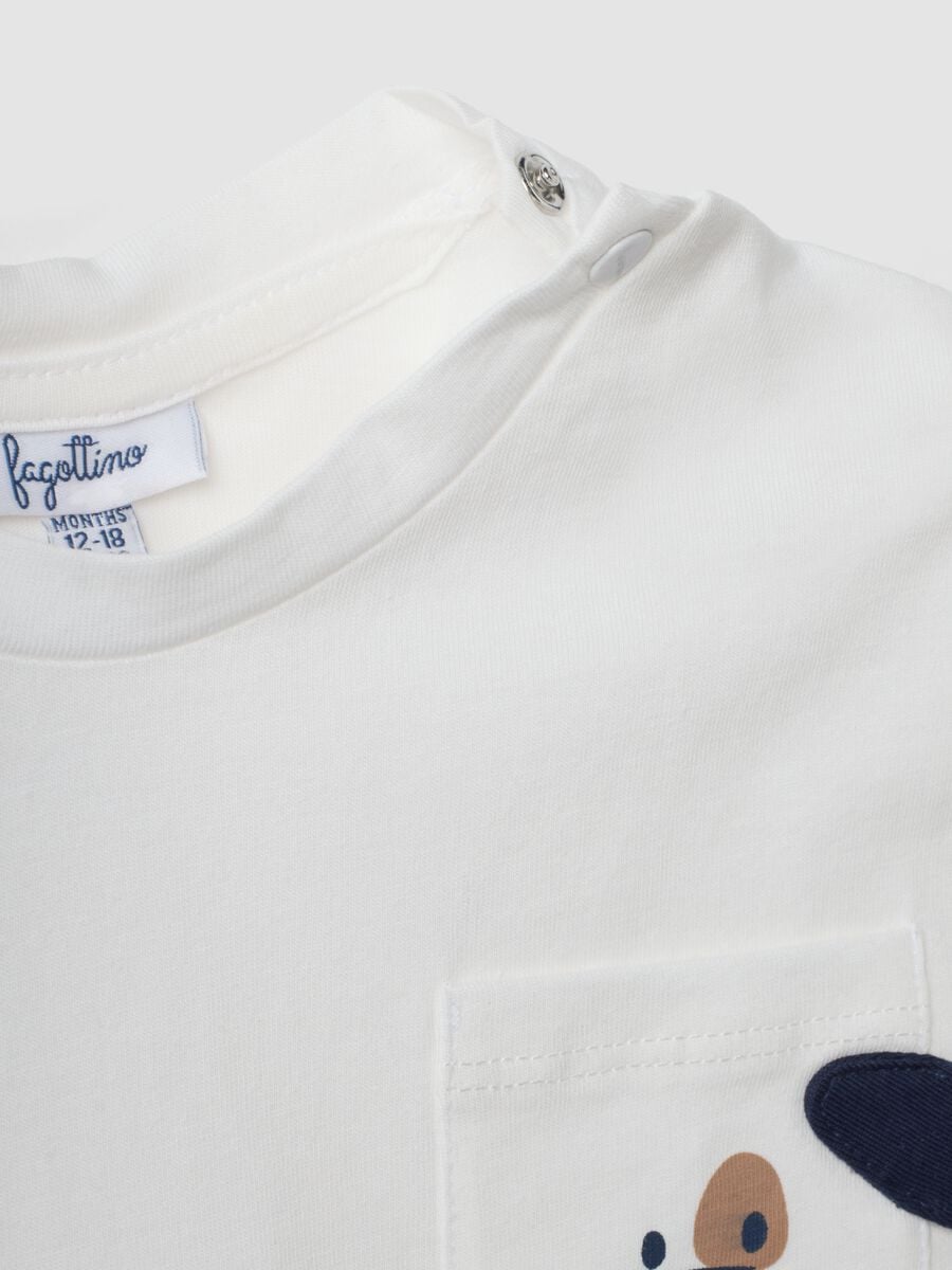 White pure organic cotton crew-neck T-shirt with chest pocket for baby boy_2
