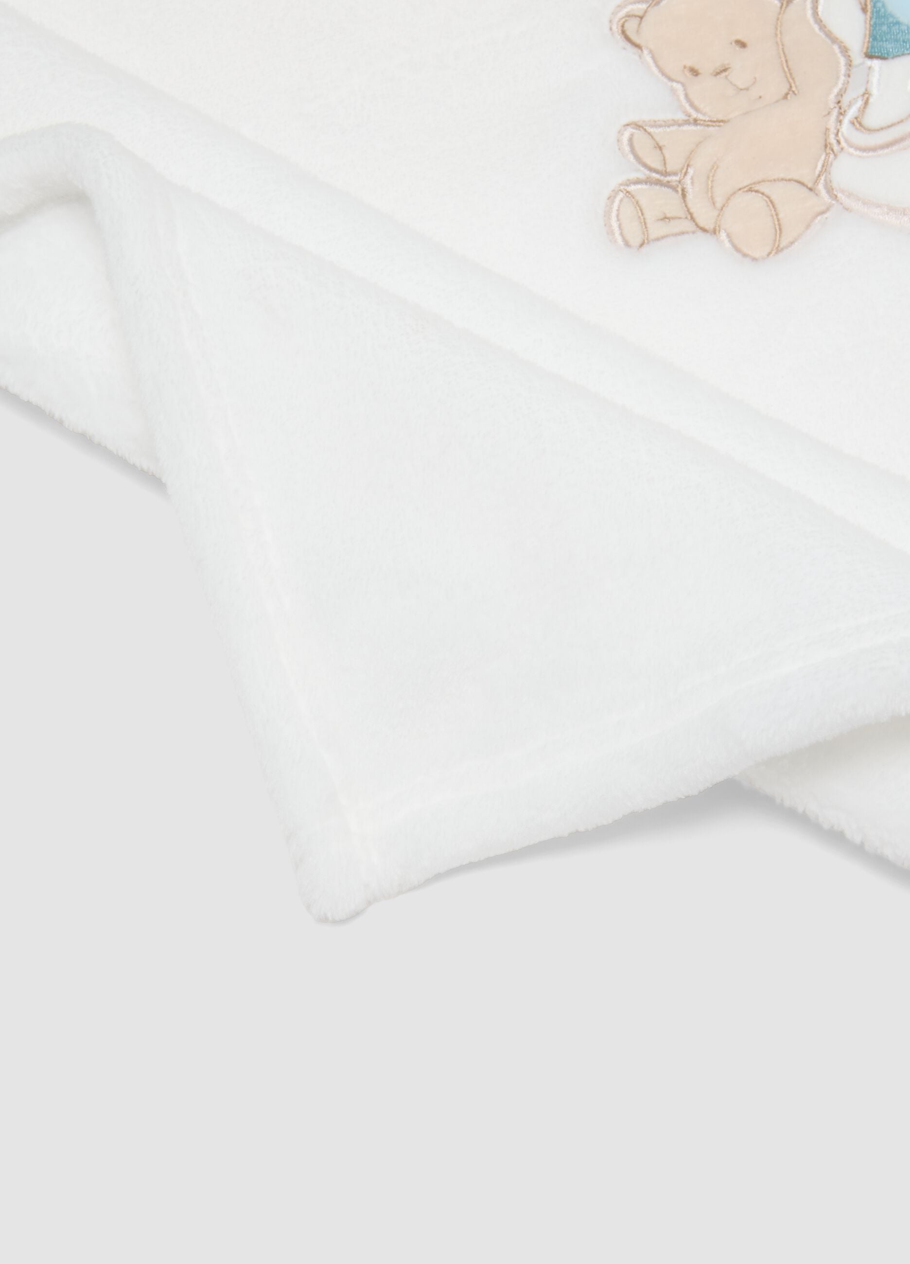 White baby blanket with Mickey & Friends print