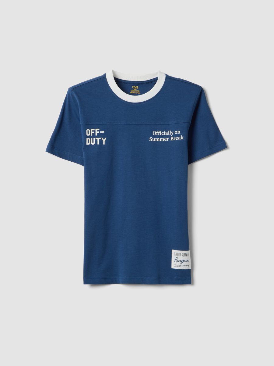 T-shirt in puro cotone blu da ragazzo relaxed fit con collo bianco_3