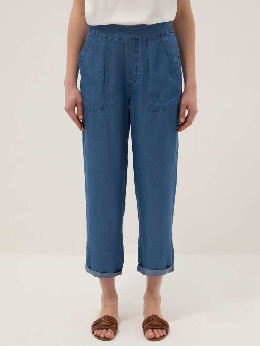 Jeans denim azzurri in puro lyocell con vita elasticizzata relaxed fit_1
