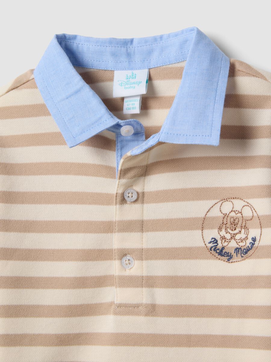 Polo in cotone elasticizzato a righe multicolor con ricamo Topolino_2