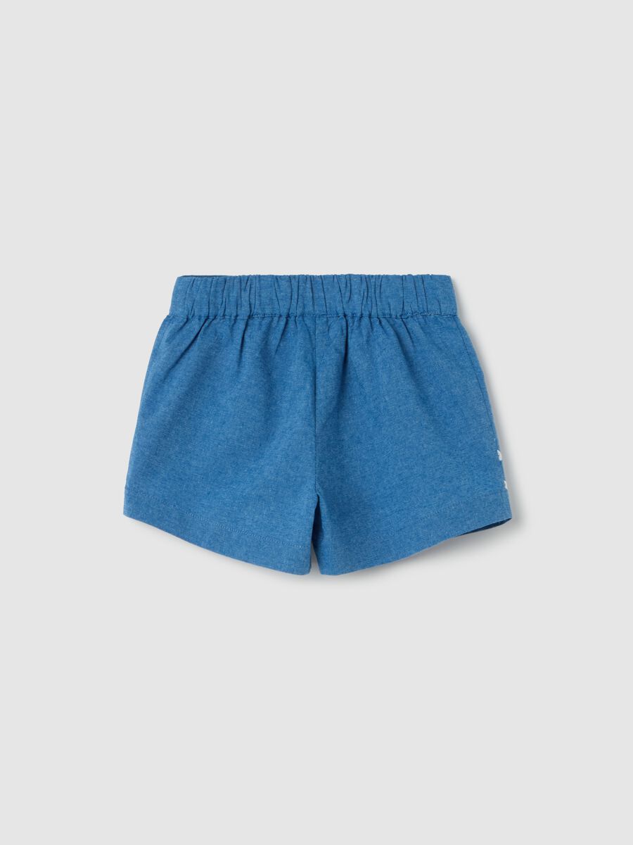 Shorts in cotone con ricamo floreale _1