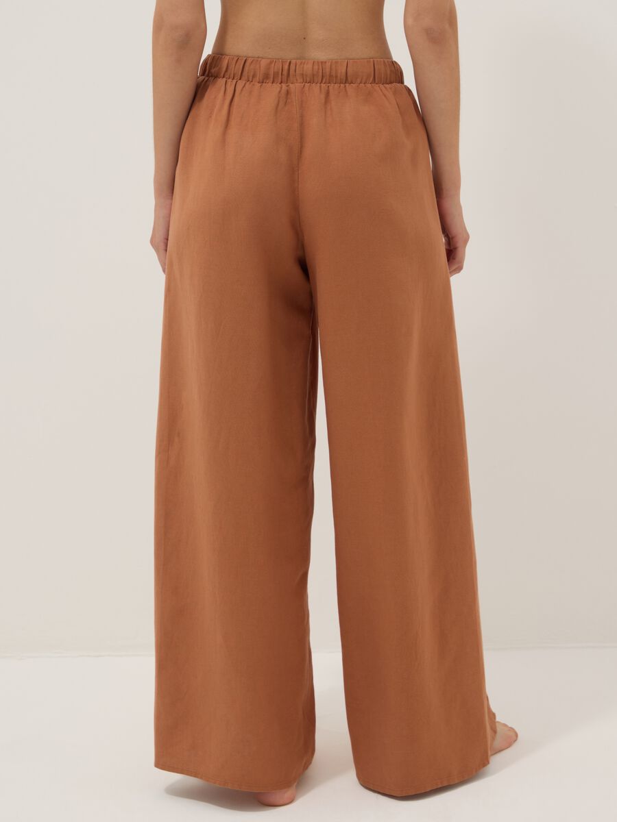 Brown wide-leg linen and viscose-blend trousers_3