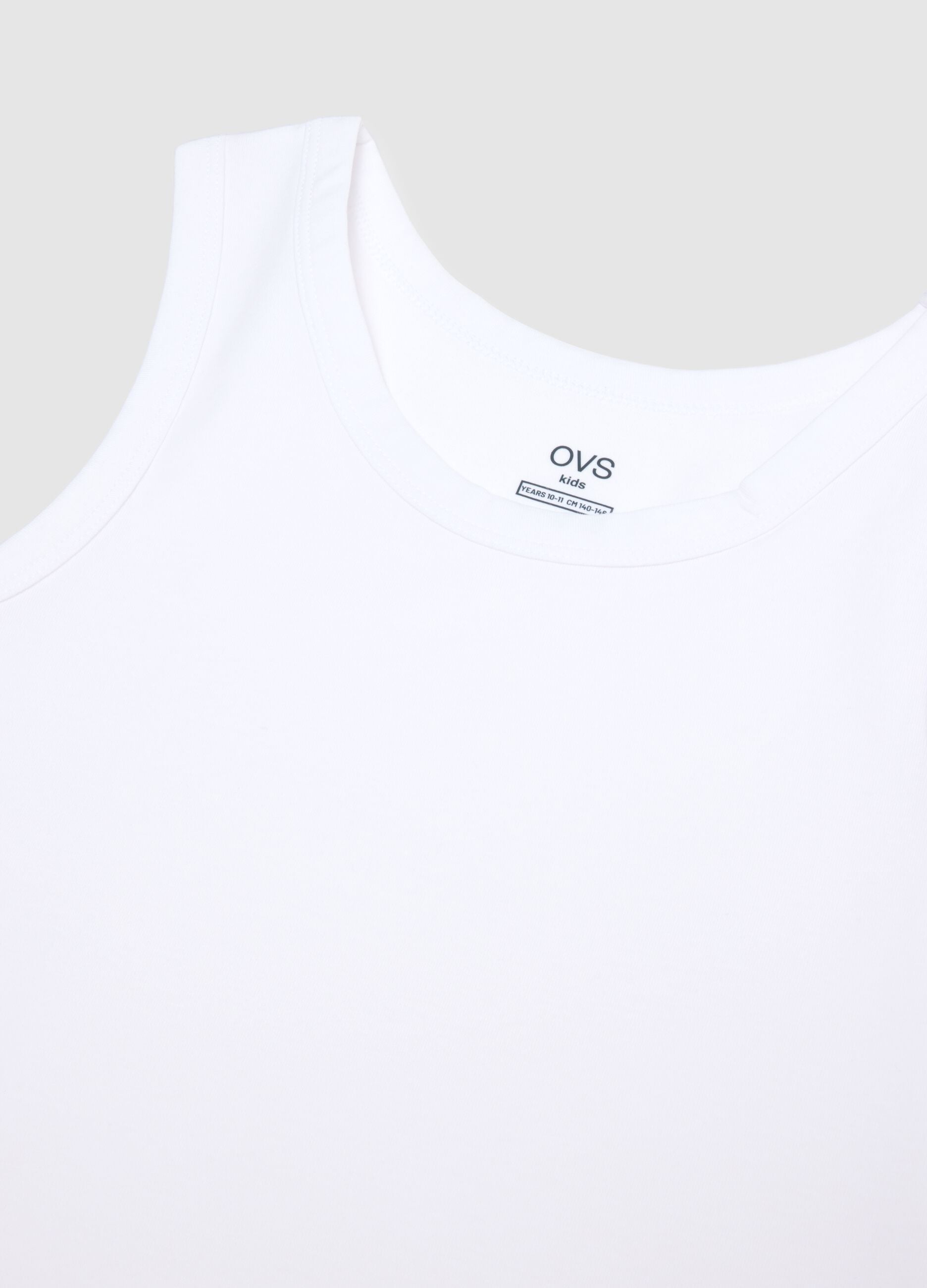 Two-pack of boys' white stretch cotton vests with regular fit