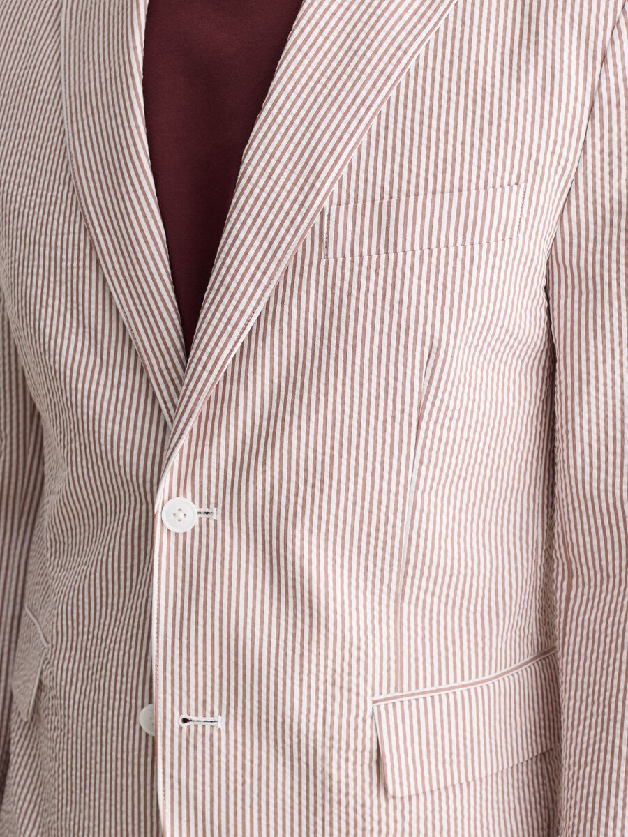 Blazer bianco e marrone slim fit in seersucker a righe_2