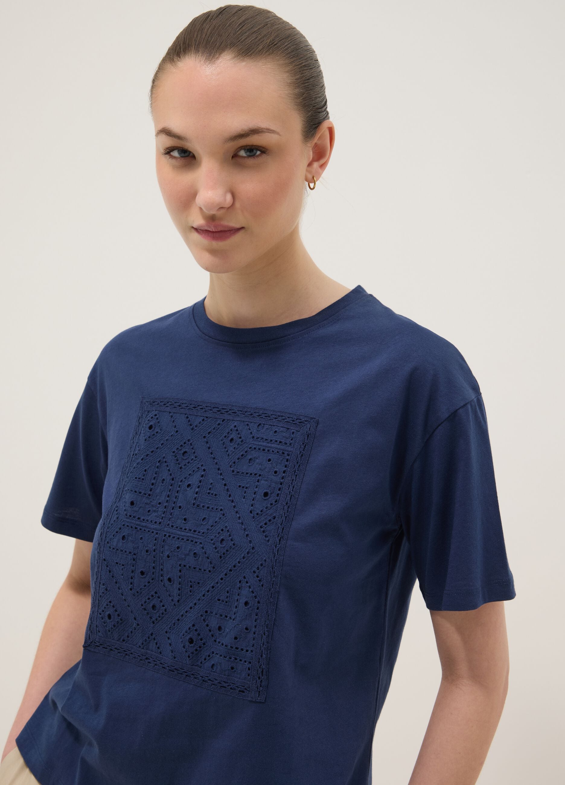 Blue regular-fit pure cotton T-shirt with perforated detail