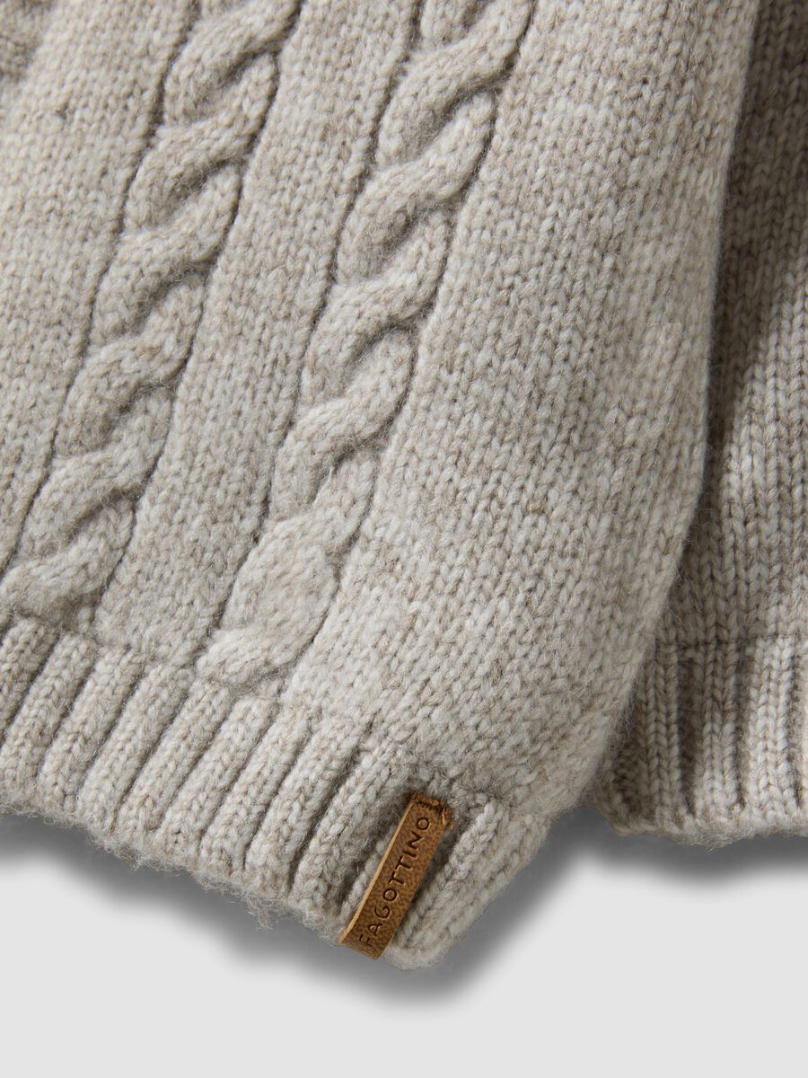 Grey hooded cable-knit jacket_3