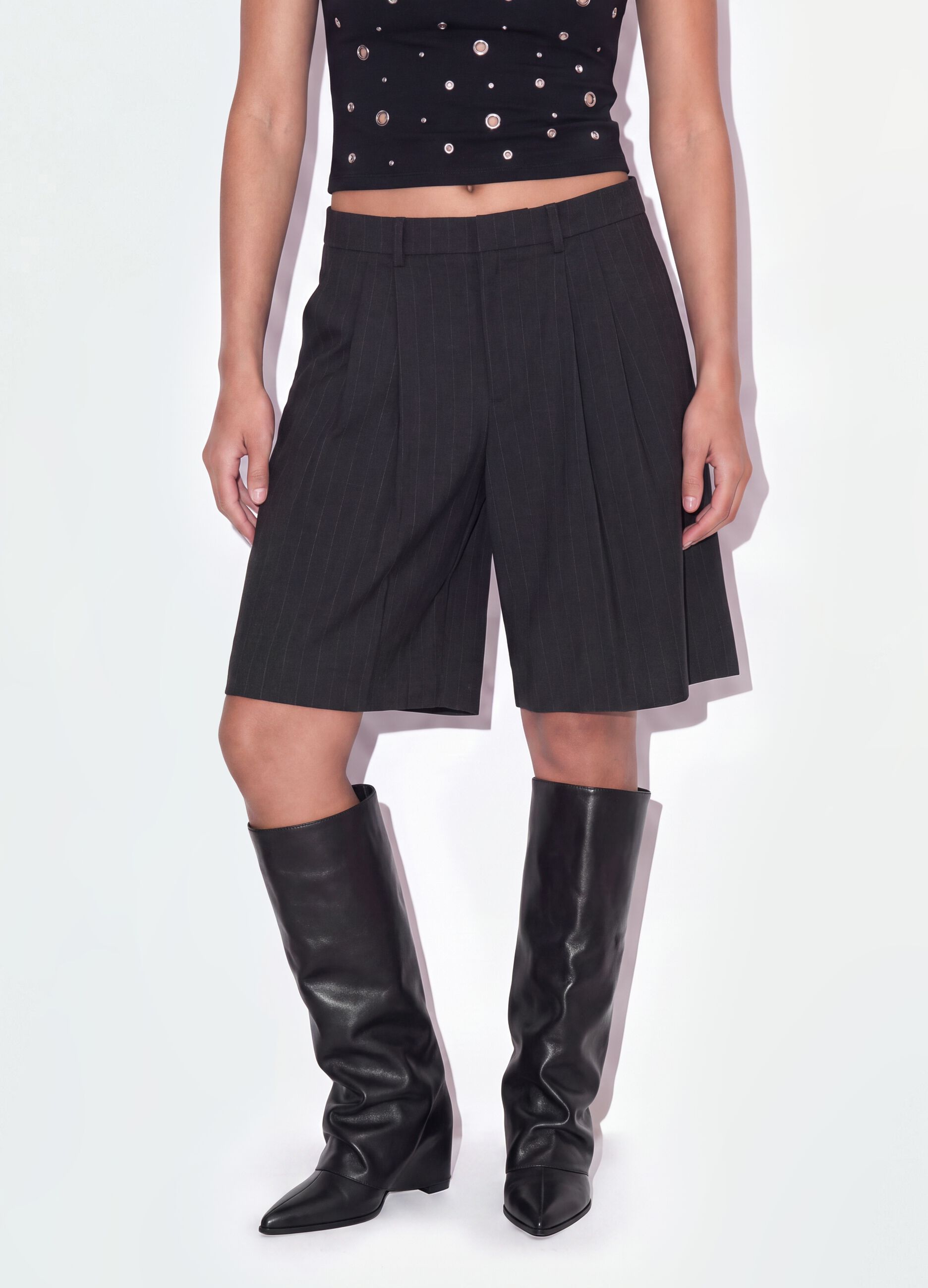 Grey wide-leg stretch viscose Bermuda shorts