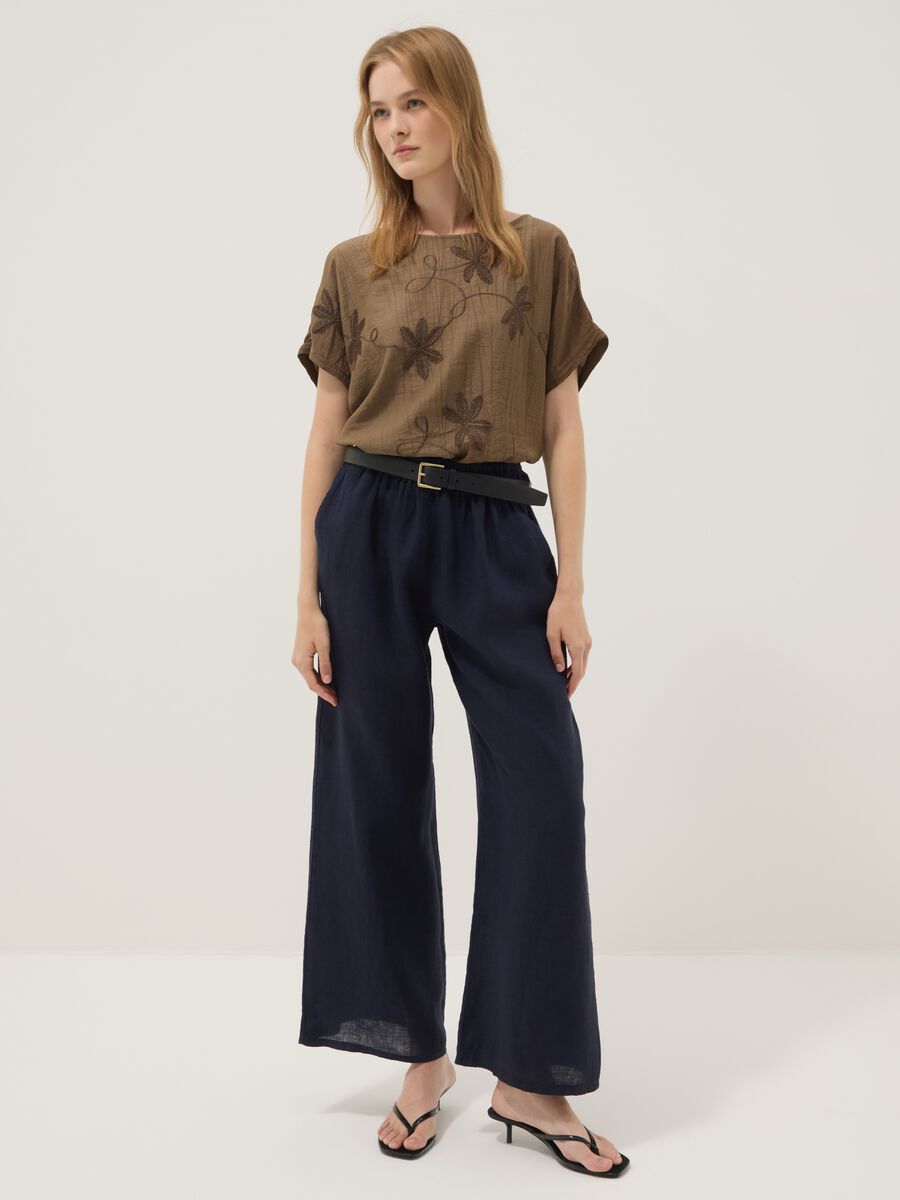 Brown viscose-blend blouse with floral embroidery_2