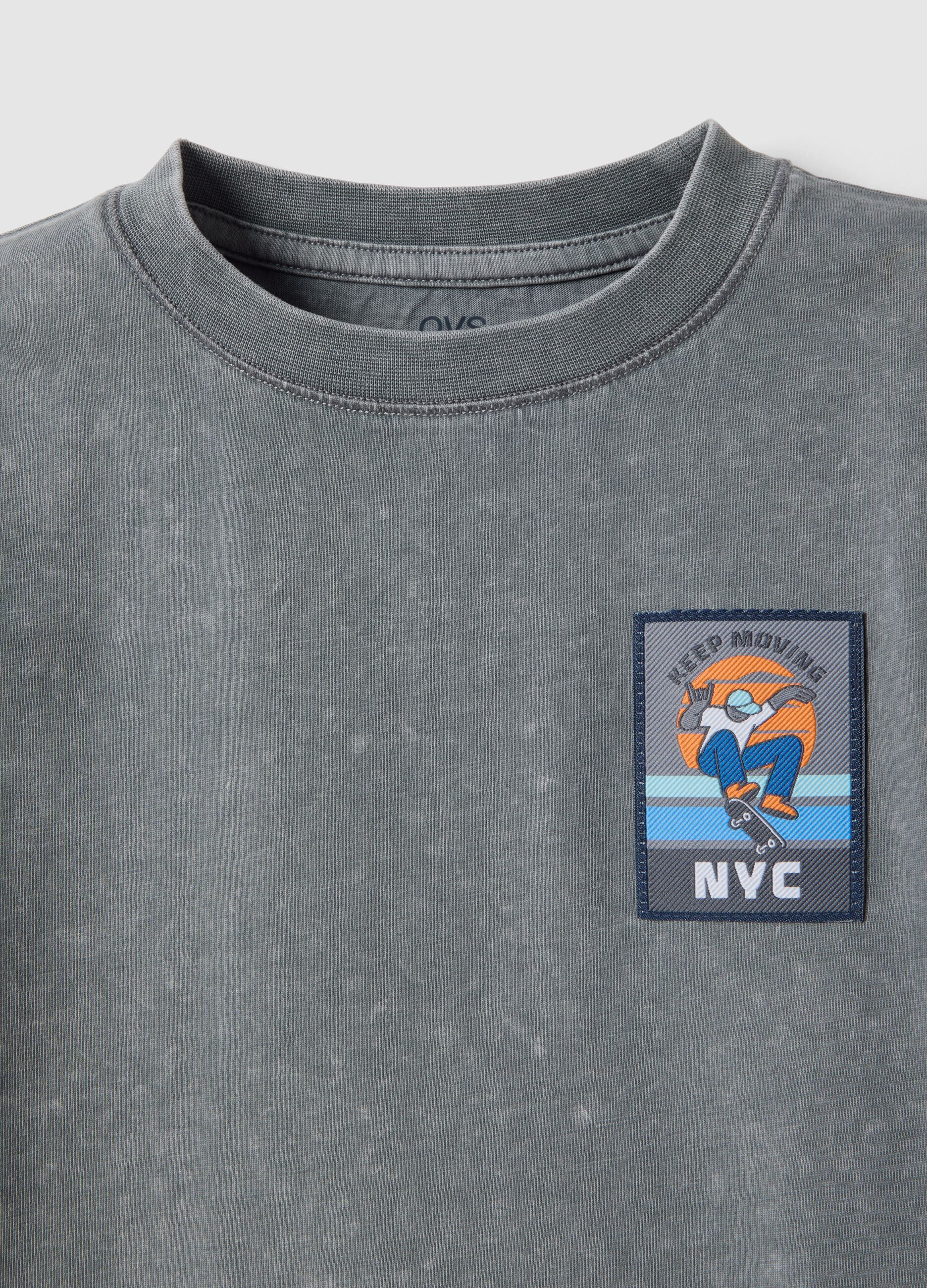Children's grey pure cotton t-shirt regular fit with patch