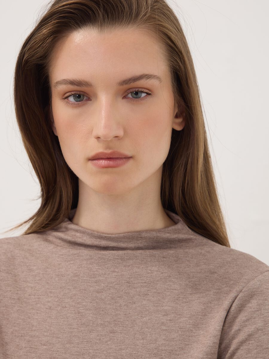 Beige stretch viscose crew-neck T-shirt_2