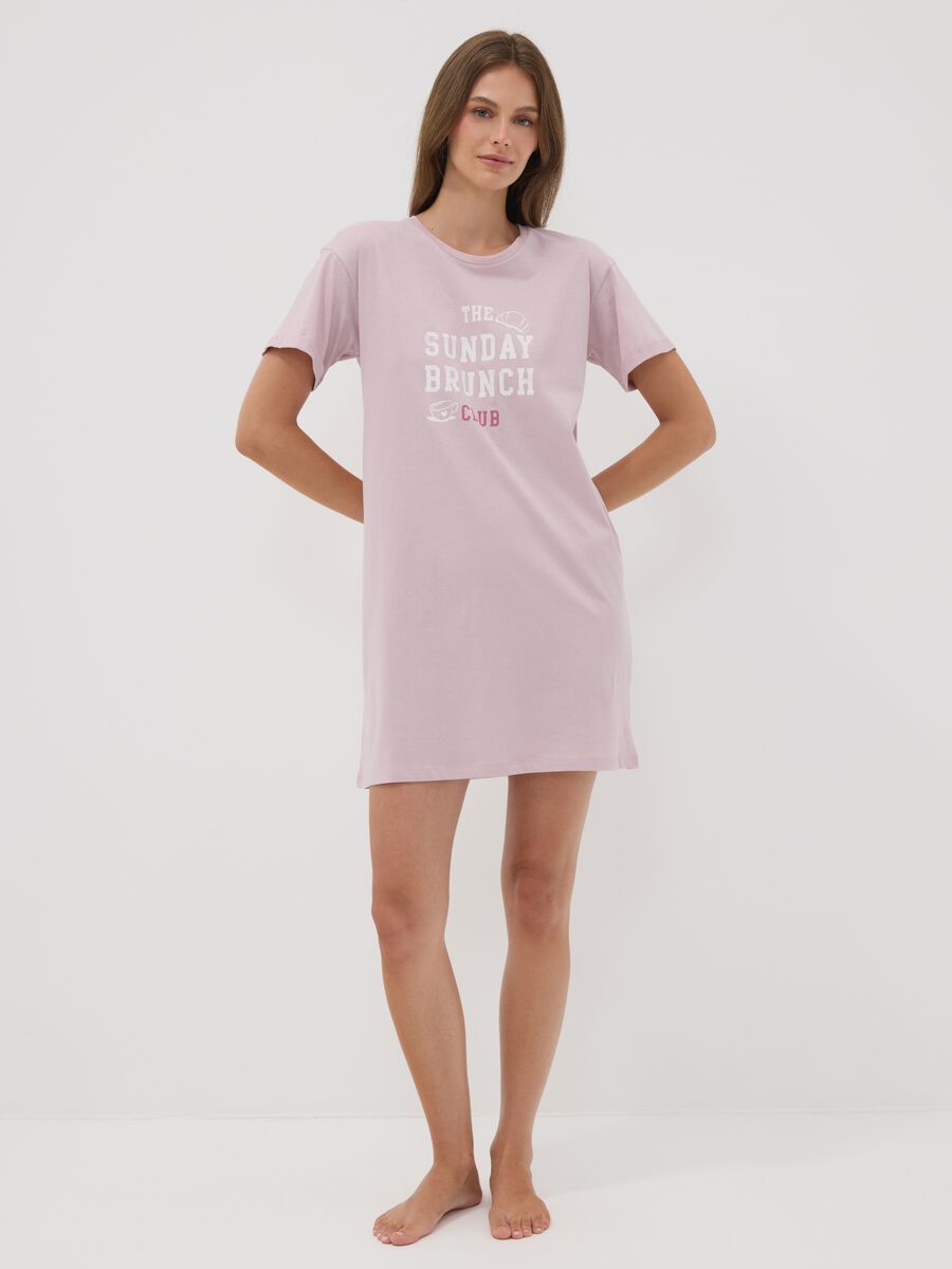 Camicia da notte rosa in puro cotone organico a girocollo con scritte frontali_0