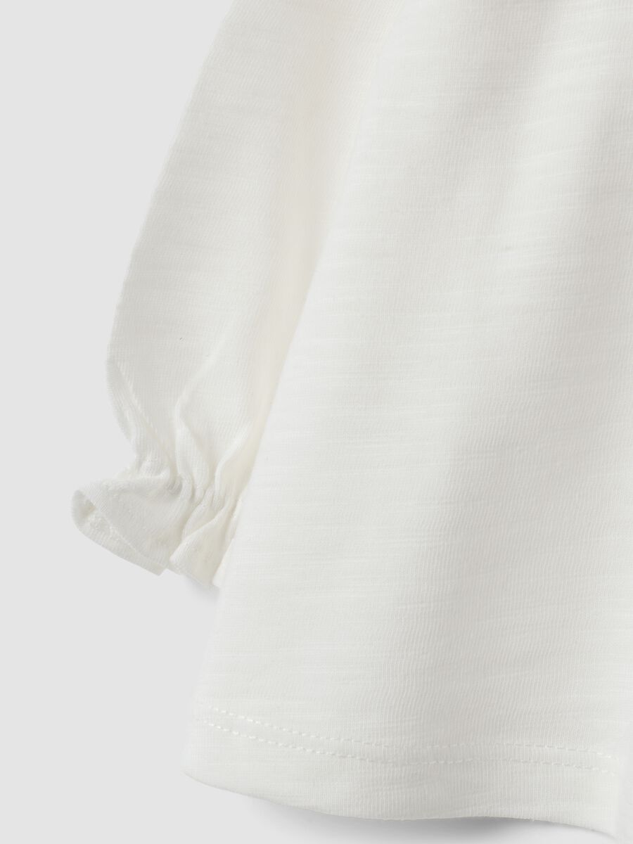 White organic cotton jersey top with embroidery, regular fit_2