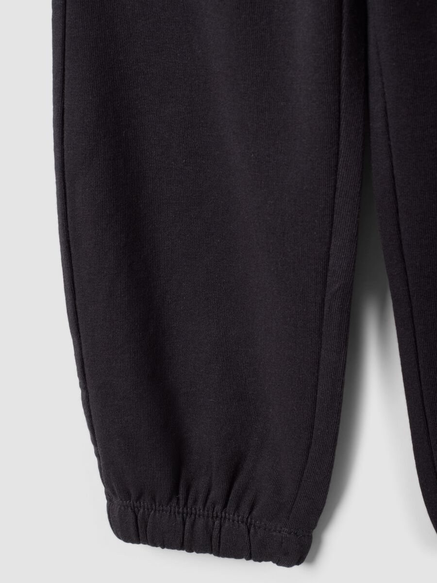 Black pure cotton regular-fit joggers for girls_2