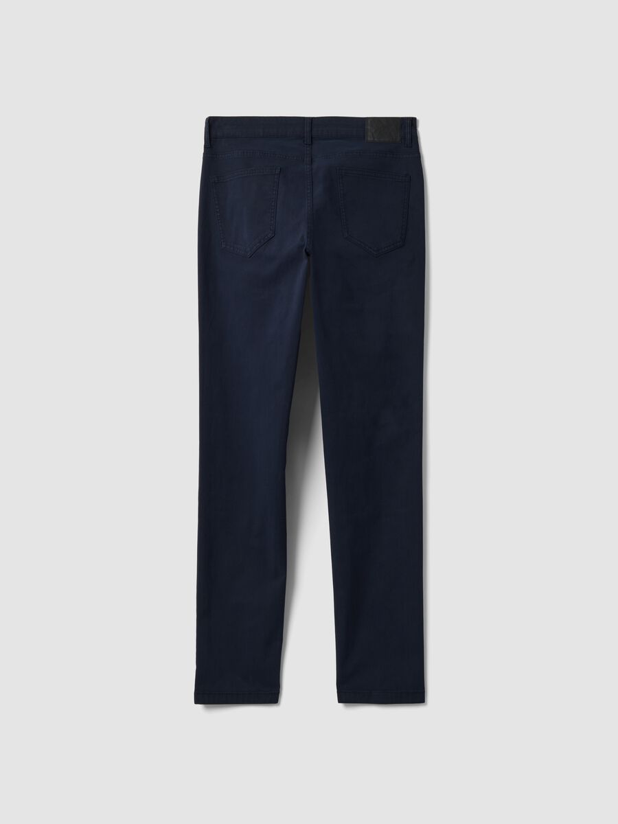 Pantaloni blu in twill di cotone elasticizzato slim fit_1