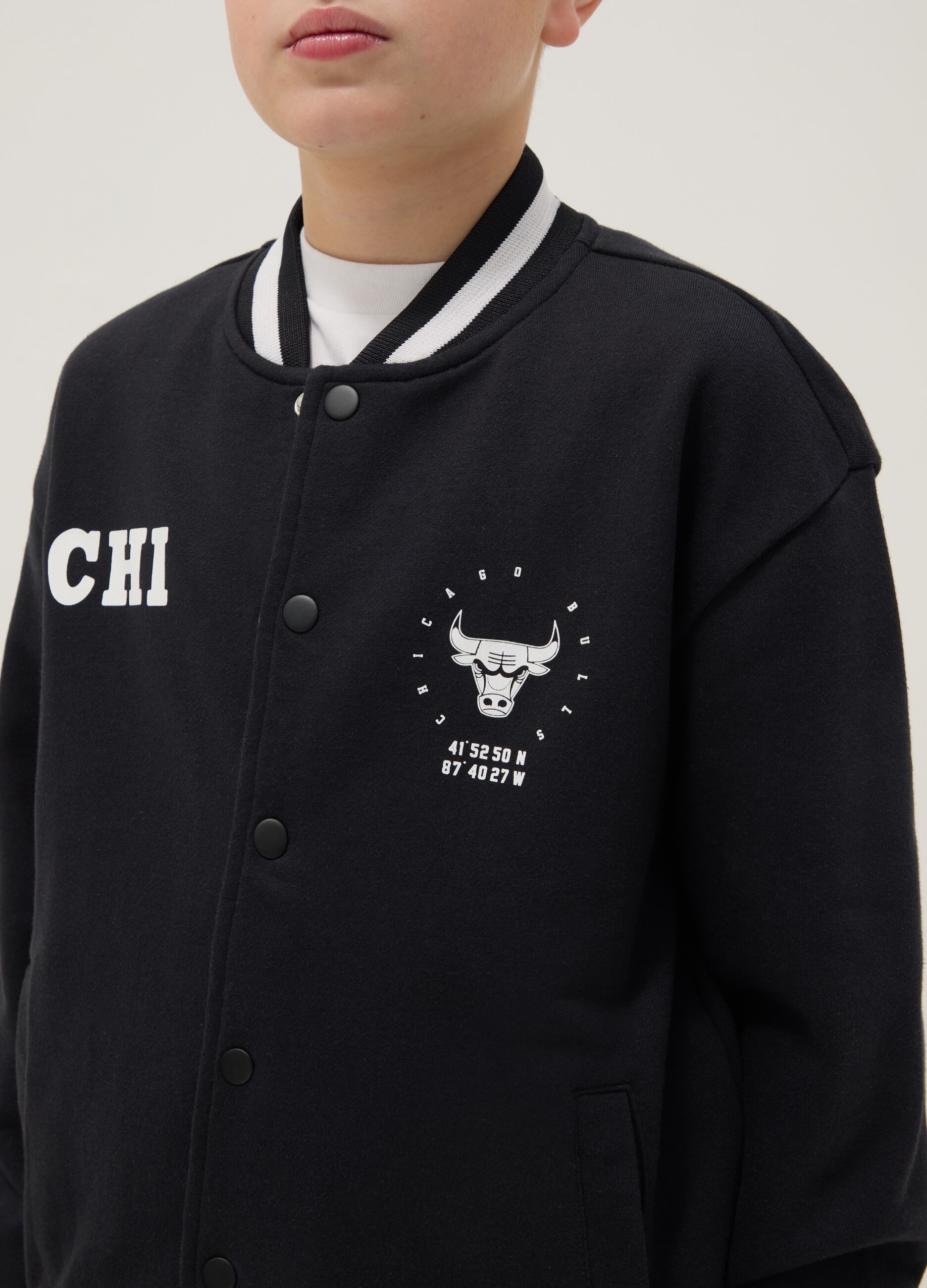 Black cotton blend bomber jacket for kids, regular fit with print
