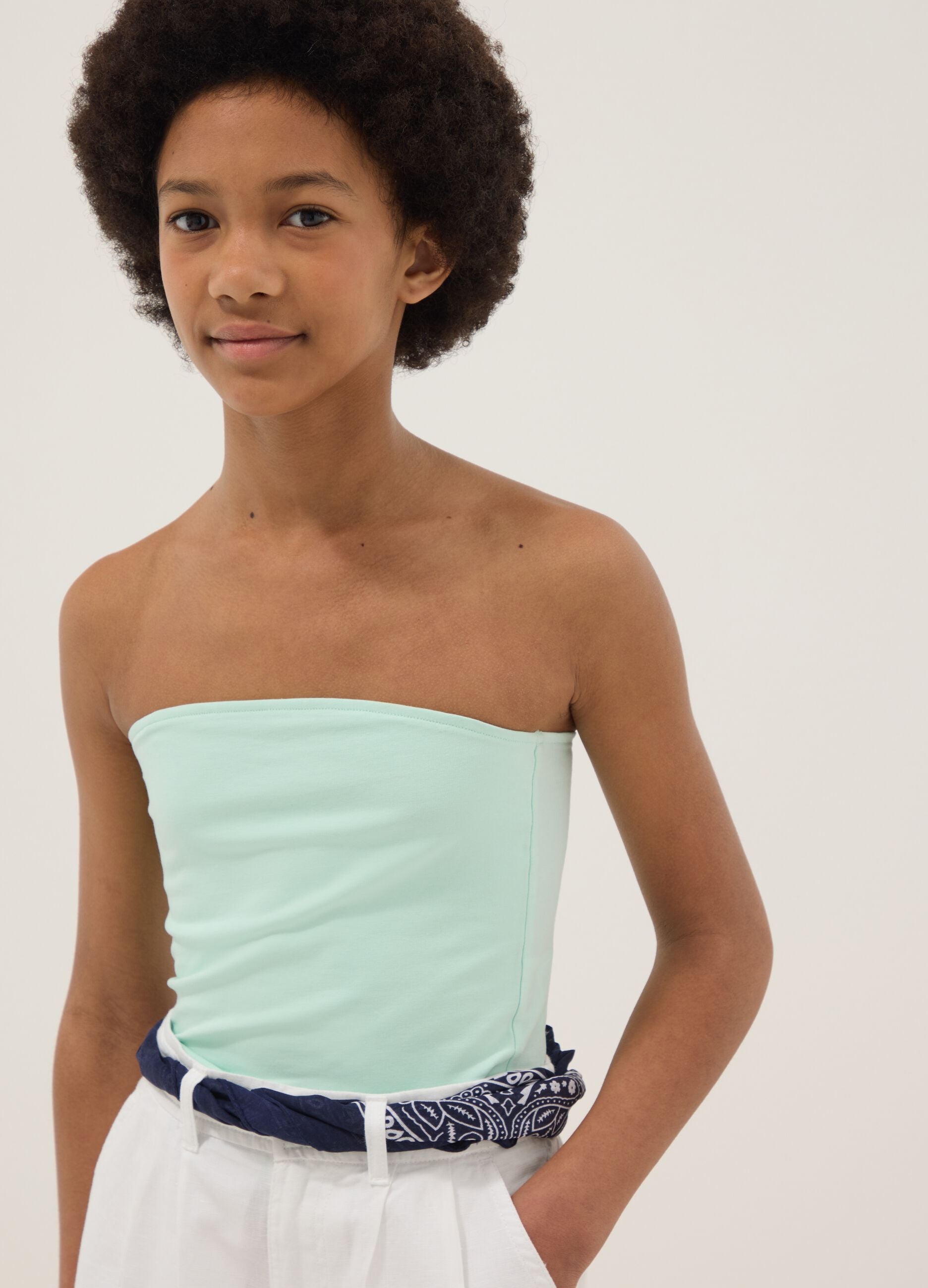 Girls&rsquo; fitted green bandeau top in stretch cotton