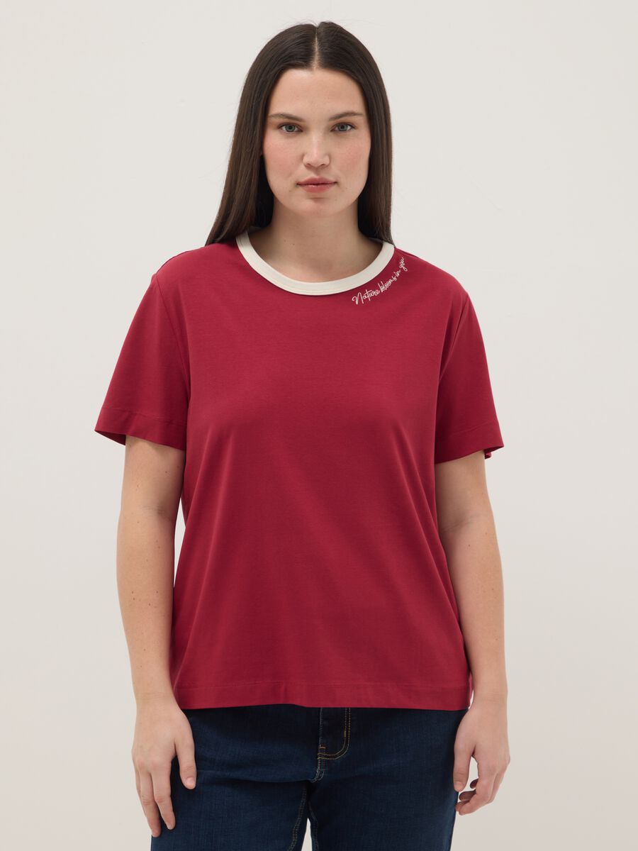 Red regular fit stretch cotton t-shirt with embroidered phrase_0