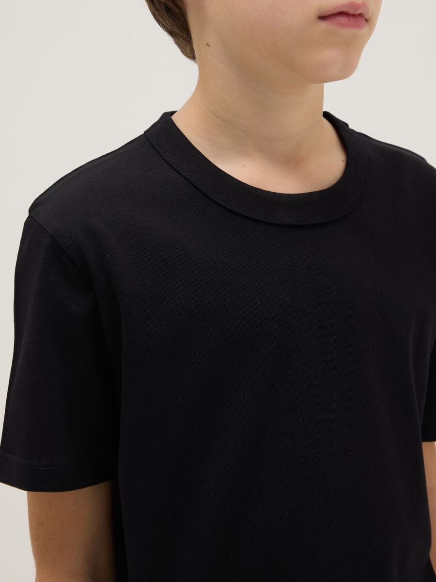T-shirt girocollo nera da ragazzo in puro cotone over fit_2