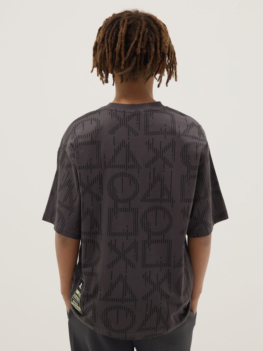 T-shirt in puro cotone grigio da ragazzo oversize fit con stampa_1