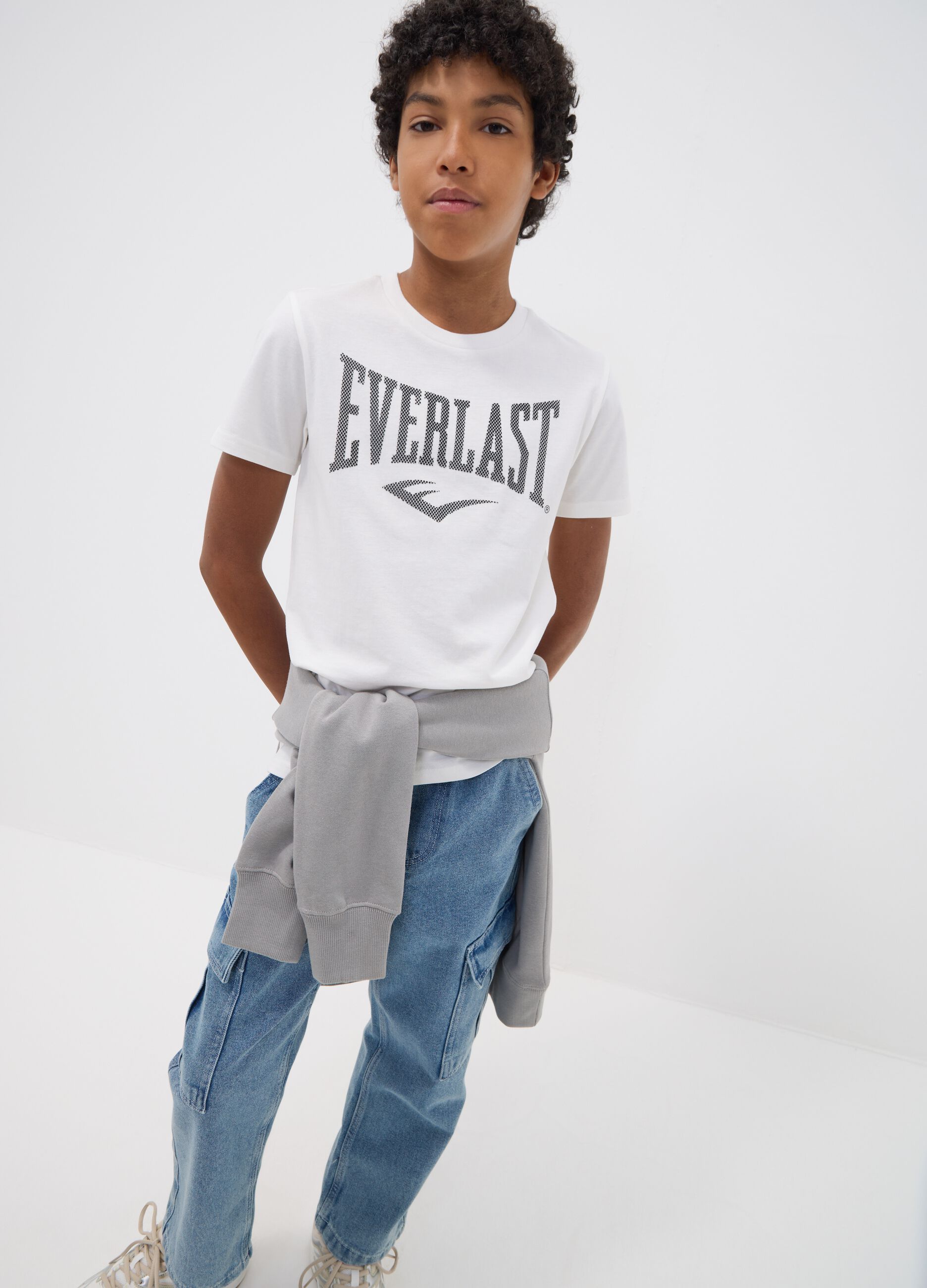 White pure cotton T-shirt with front print, regular fit for boys