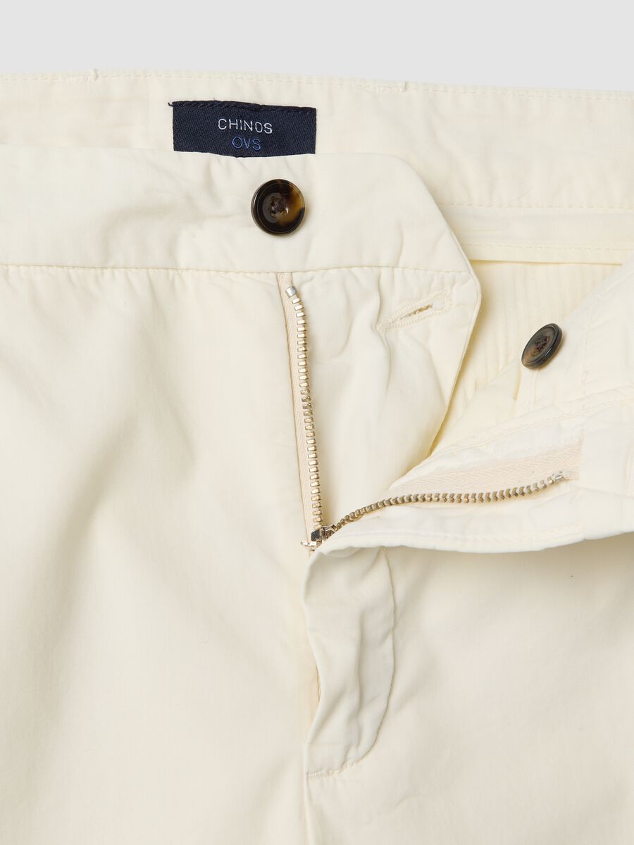 Pantaloni chino bianchi in puro cotone carrot fit_5