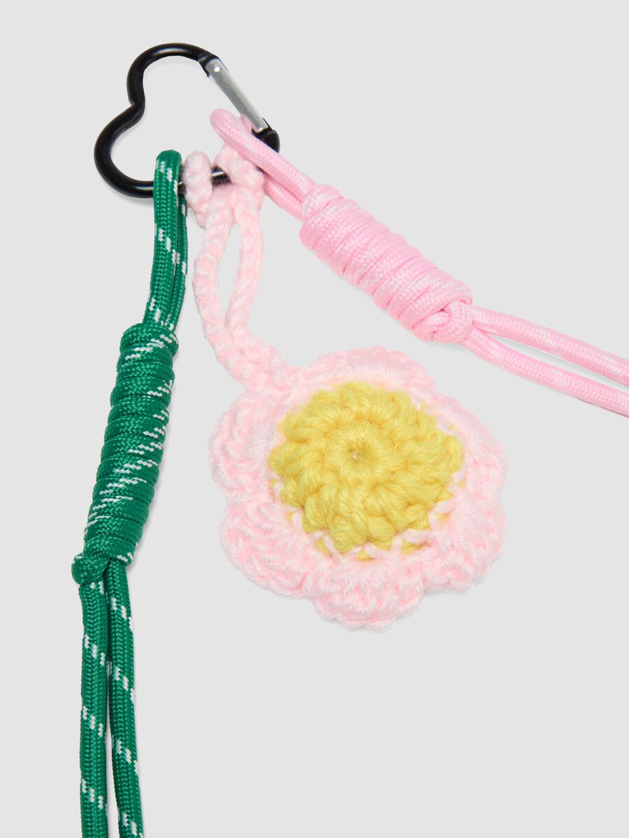 Portachiavi multicolor con fiore_1