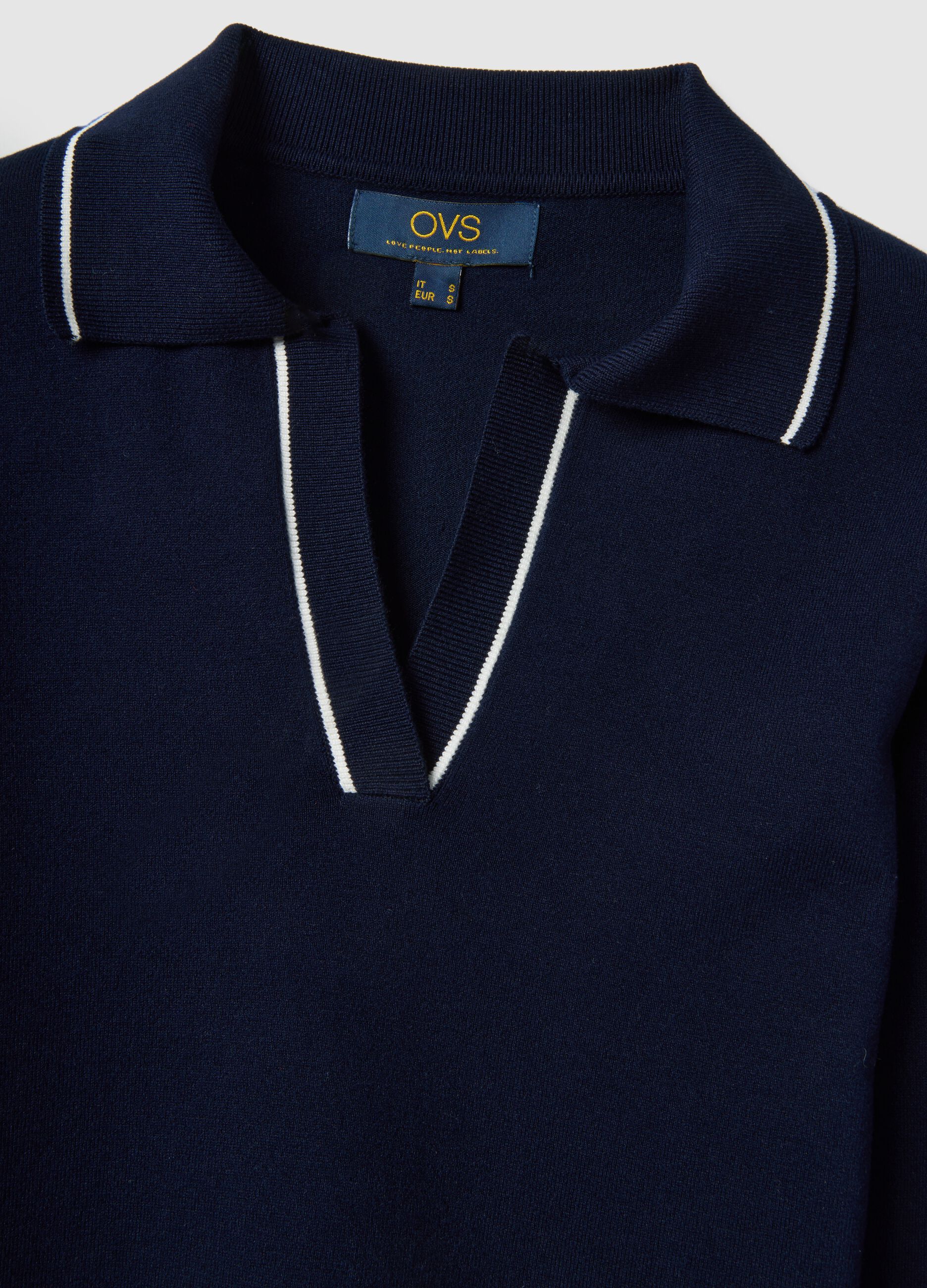 Blue regular fit shirt with polo collar and contrast details