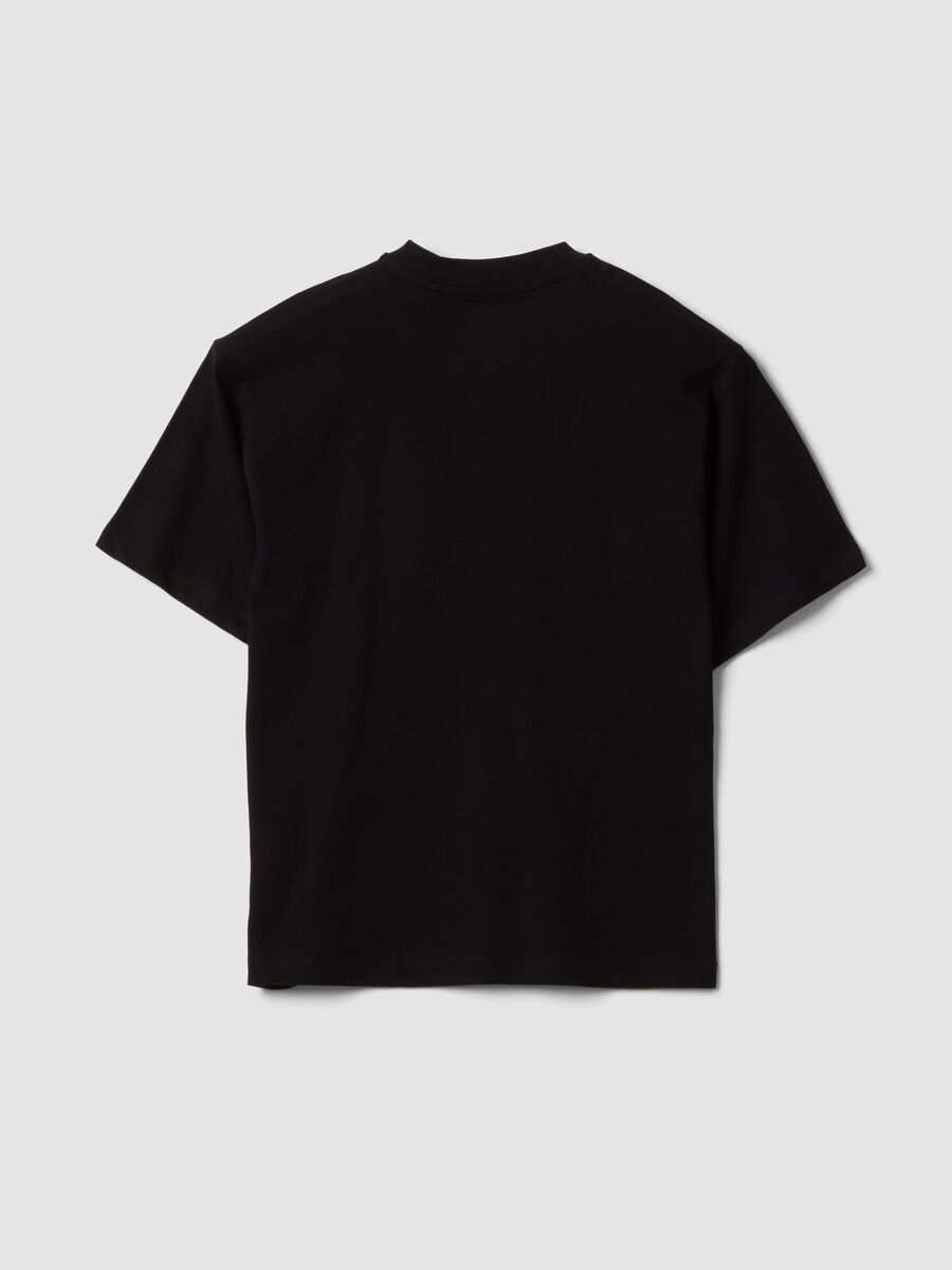 T-shirt nera in puro cotone da ragazzo oversize fit con stampa_4