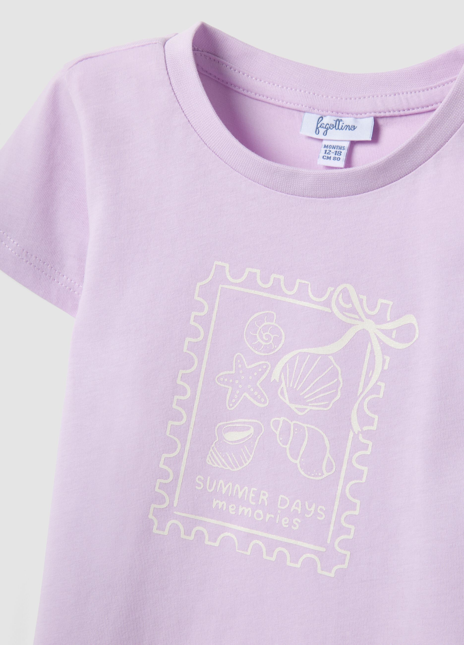 Purple organic cotton girls&rsquo; T-shirt with seaside print
