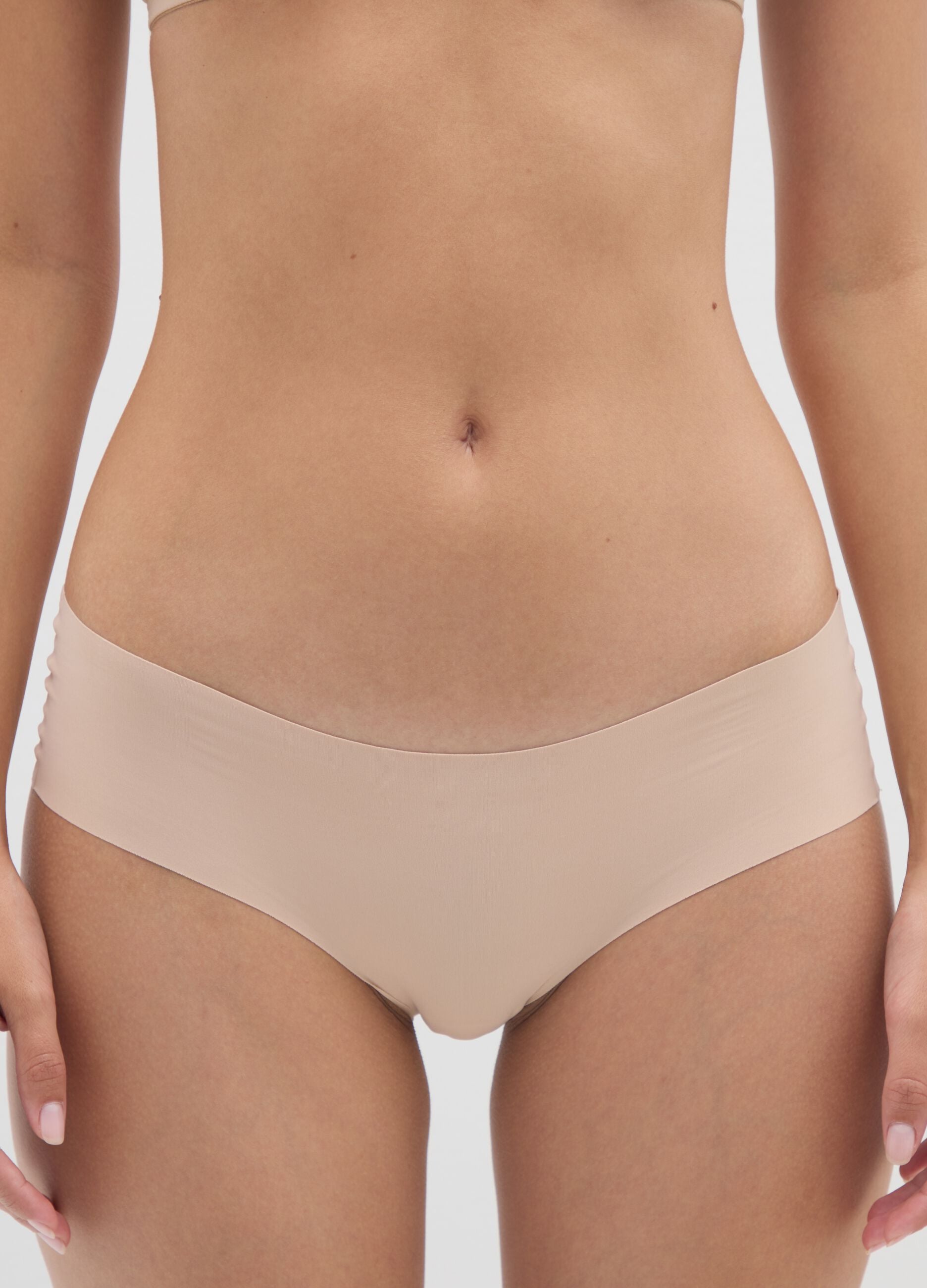 Regular fit beige stretch fabric slip