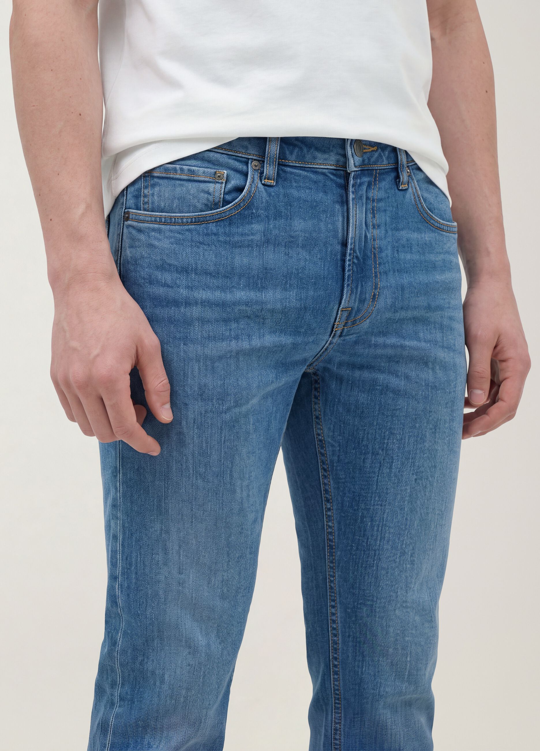 Light-wash slim-fit stretch cotton jeans