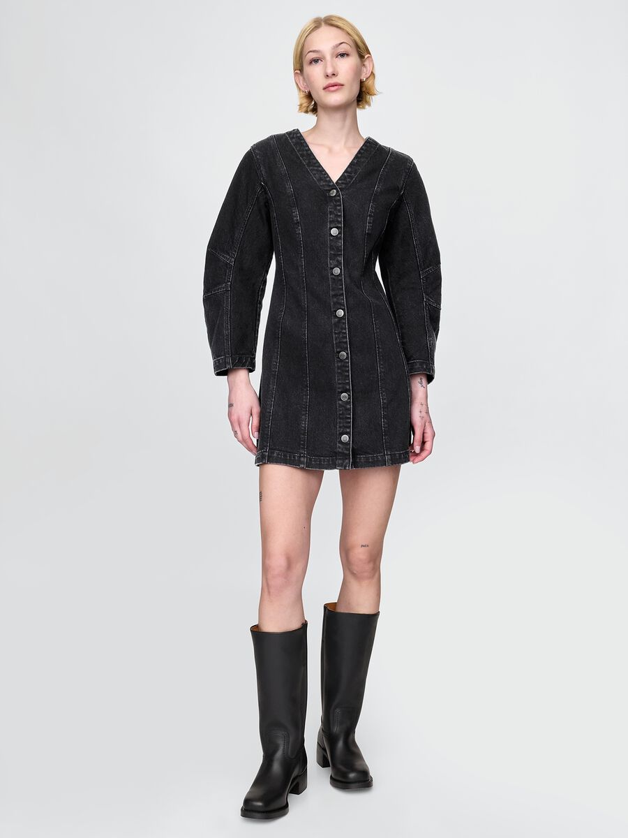Abito denim nero con bottoni Gap_0