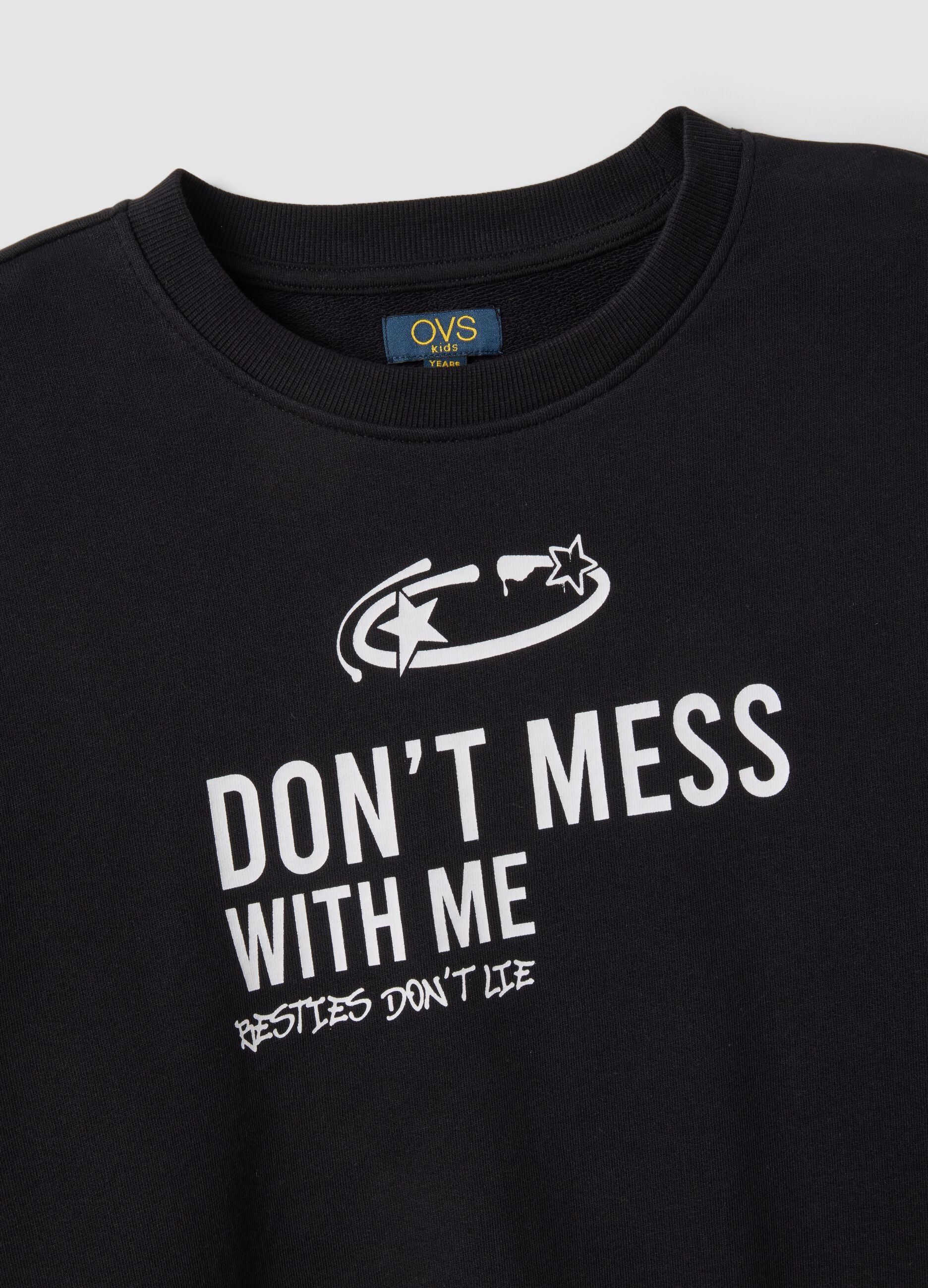 Black pure cotton sweatshirt with front slogan, relaxed fit, for girls