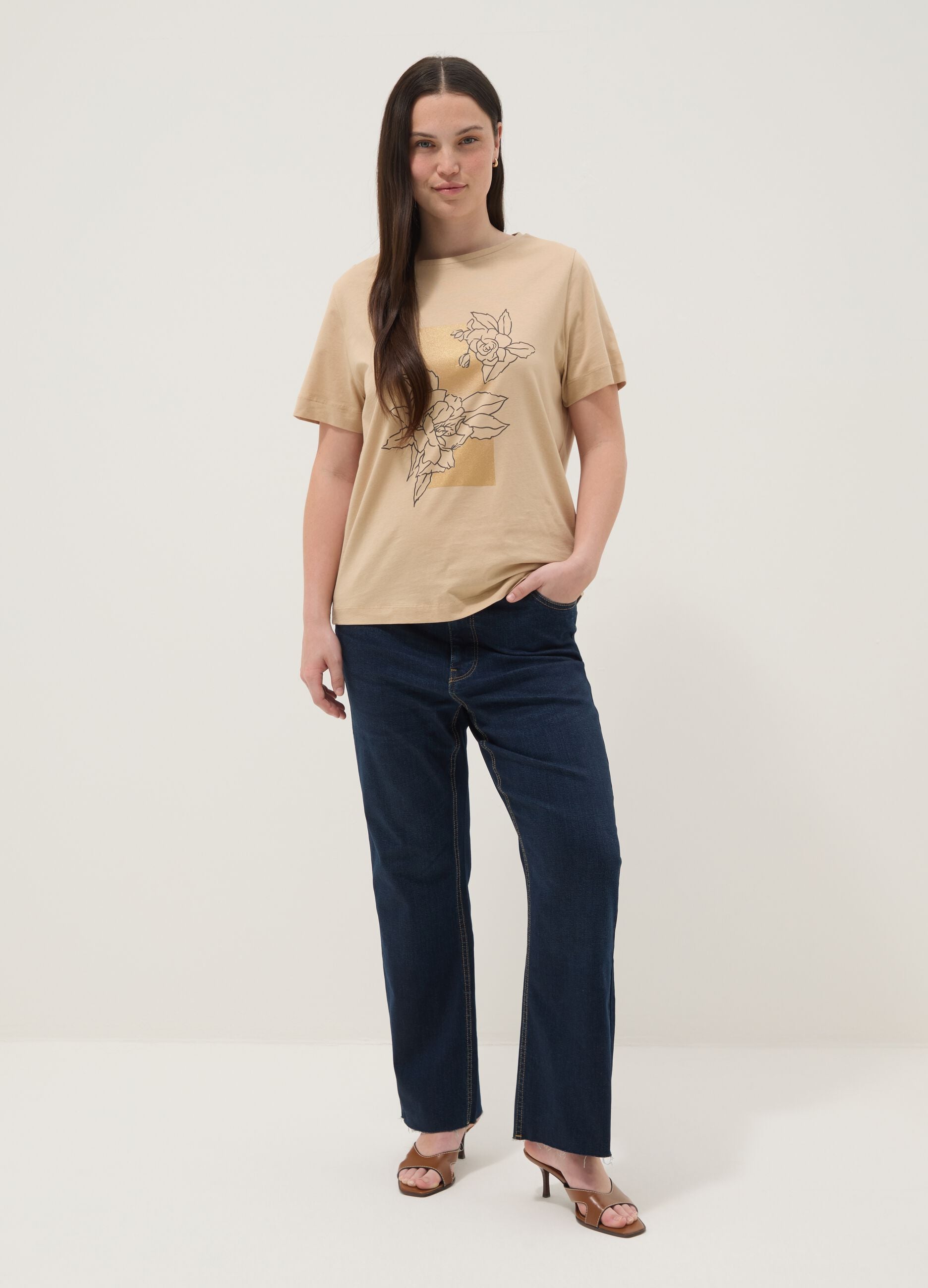 Beige short-sleeve pure cotton printed T-shirt, regular fit