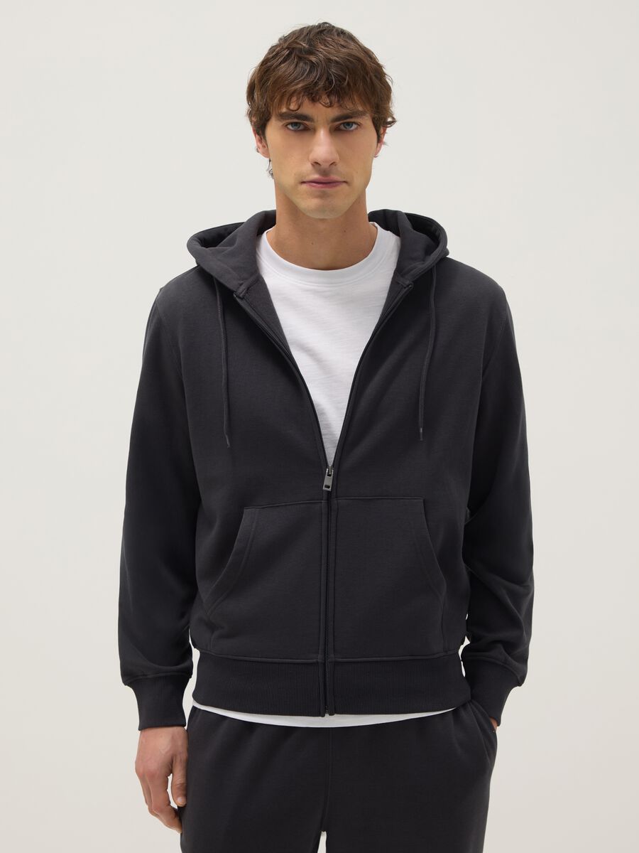 Black regular fit cotton-blend hoodie with zip_0