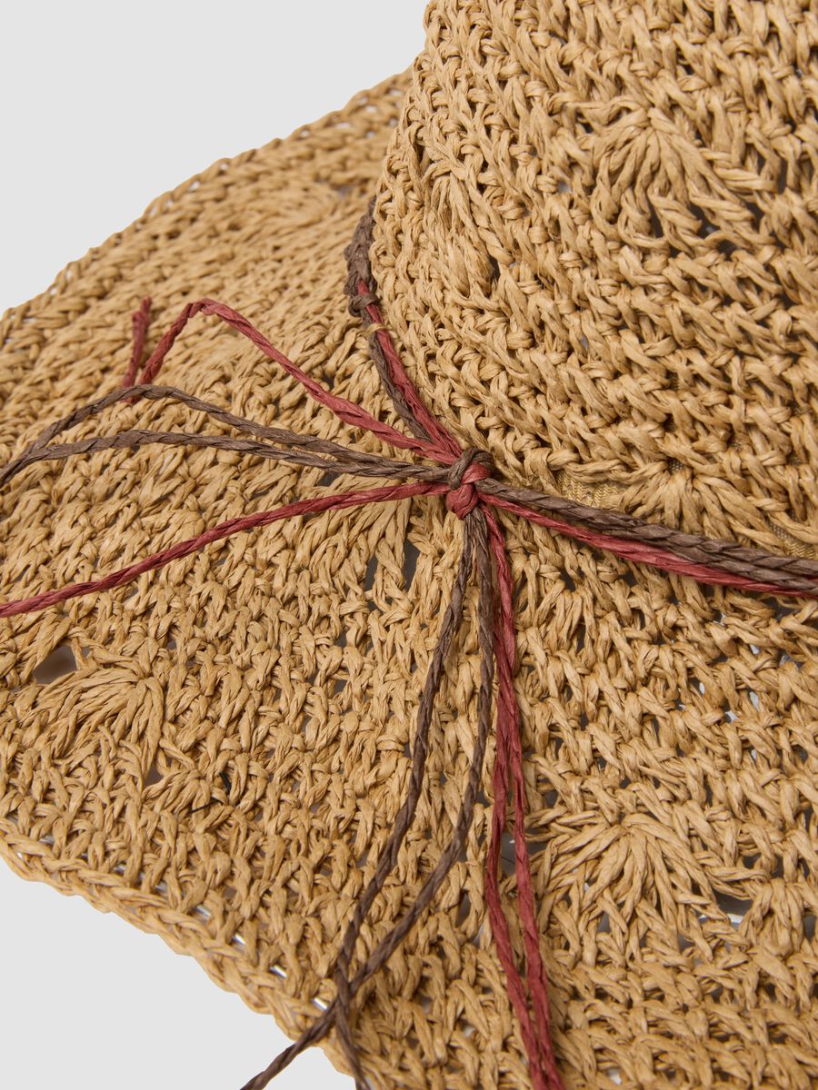 Cappello in puro tessuto carta beige con ricamo stella marina_2