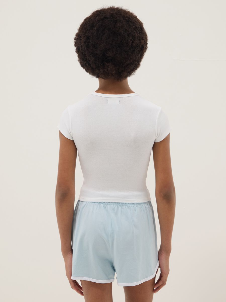 T-shirt fitted in cotone elasticizzato bianca da ragazza_1
