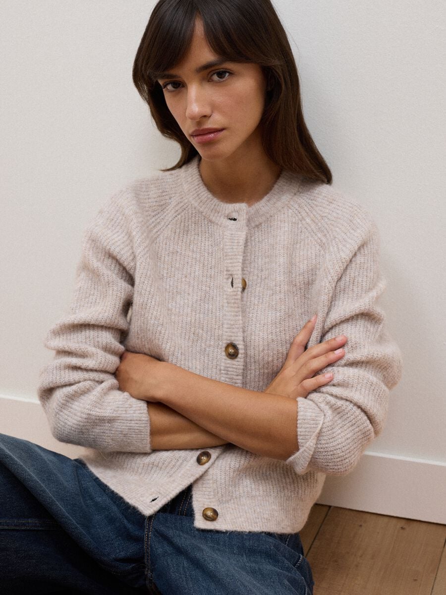 Beige crew-neck cardigan in stretchy wool and alpaca, regular fit_0