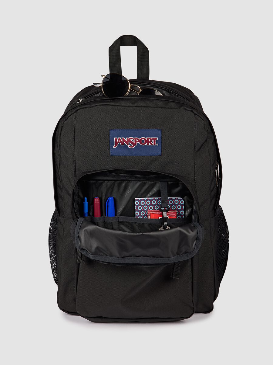 Black backpack with external pockets_3