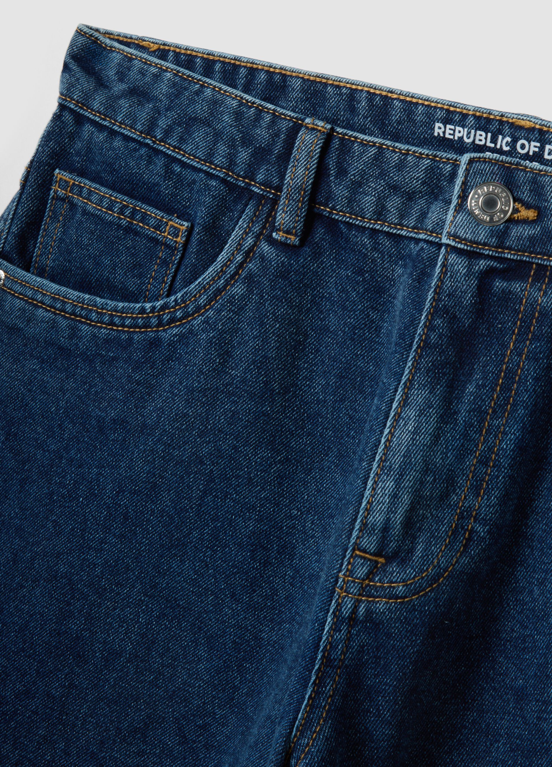 Blue denim Bermuda shorts in cotton blend, regular fit