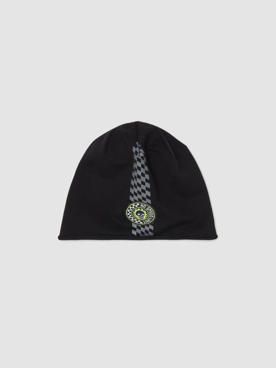 Black stretch organic cotton hat with chequered graphic print_0