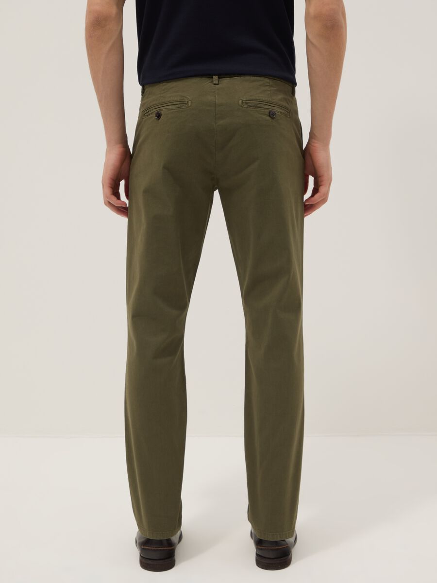 Pantaloni chino verdi in cotone elasticizzato slim fit_2