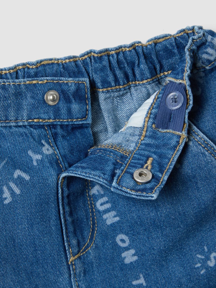Shorts per bimbo in puro cotone con stampe regular fit_2