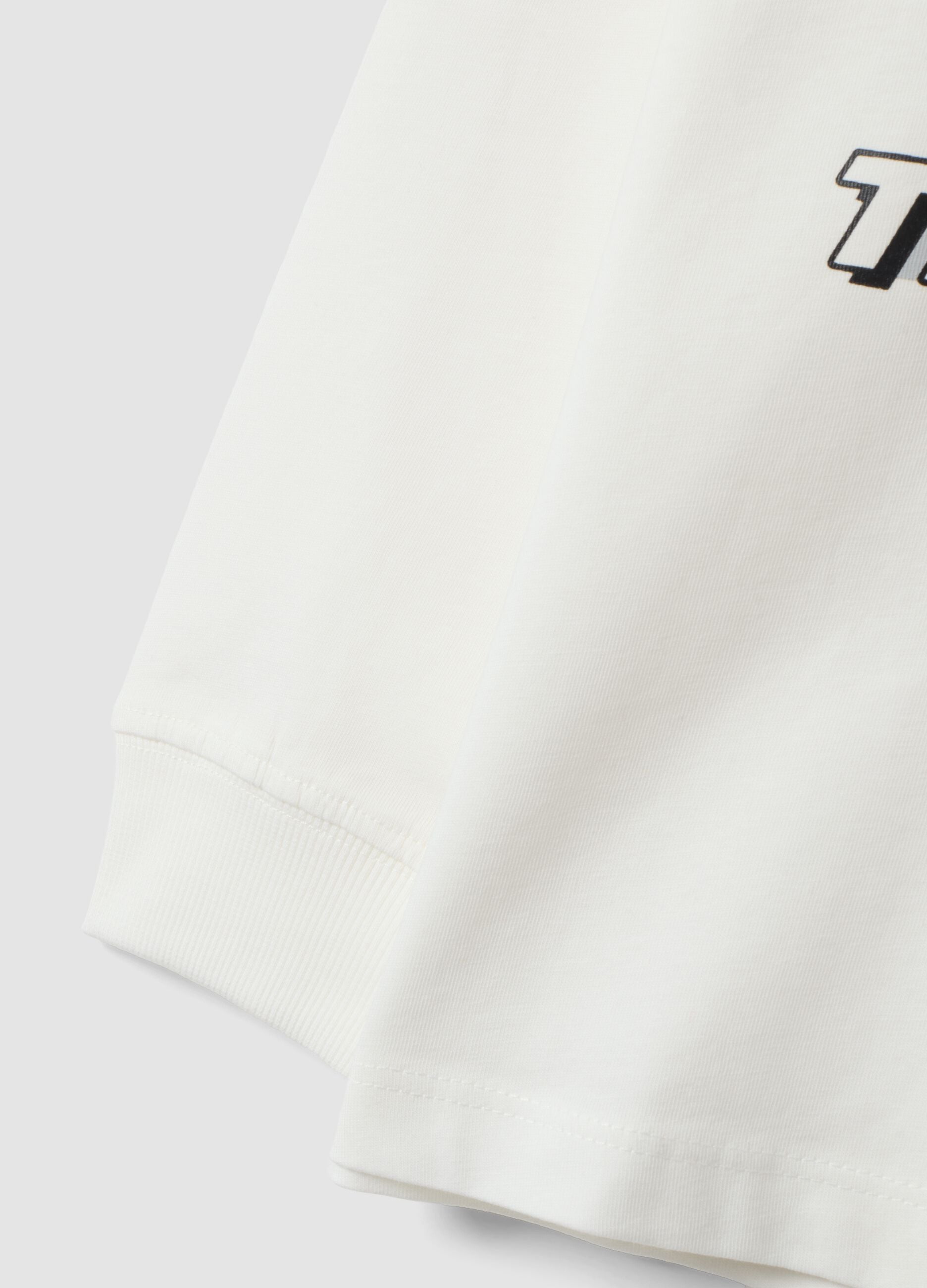 White pure cotton crew-neck T-shirt with Top Speed Driver print