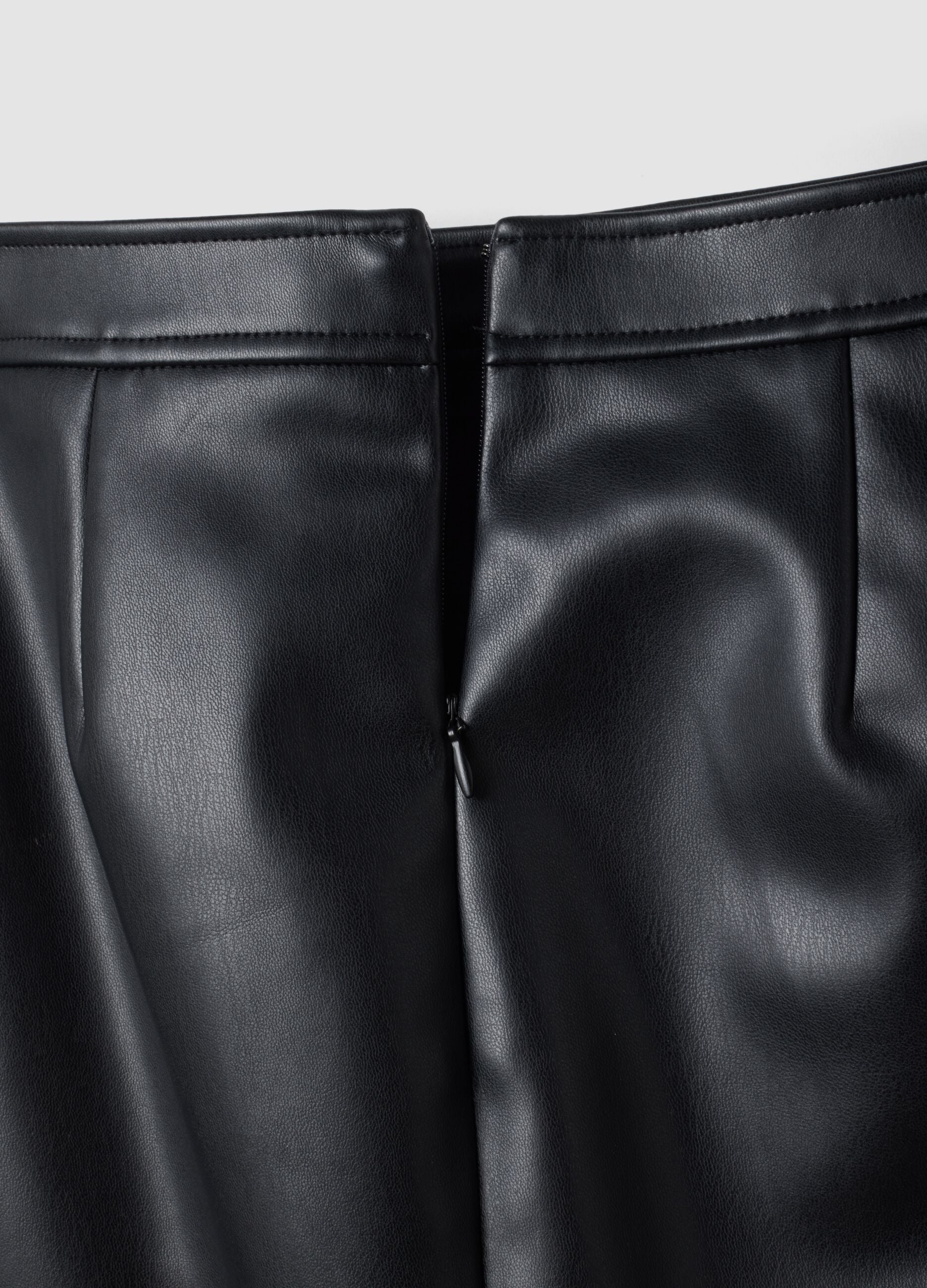 Black lined midi skirt with front slit