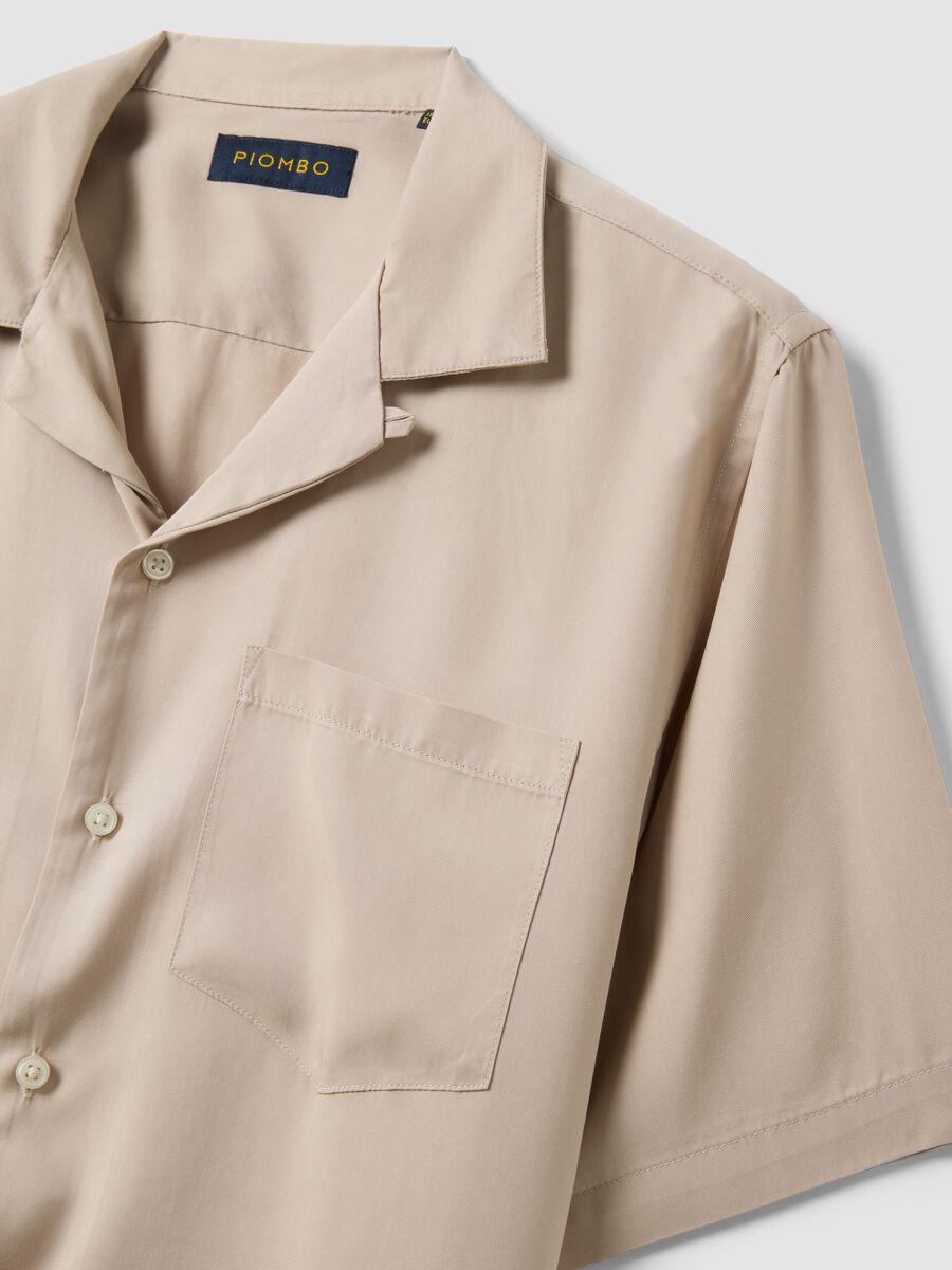 Beige pure-viscose shirt with bowling collar_5