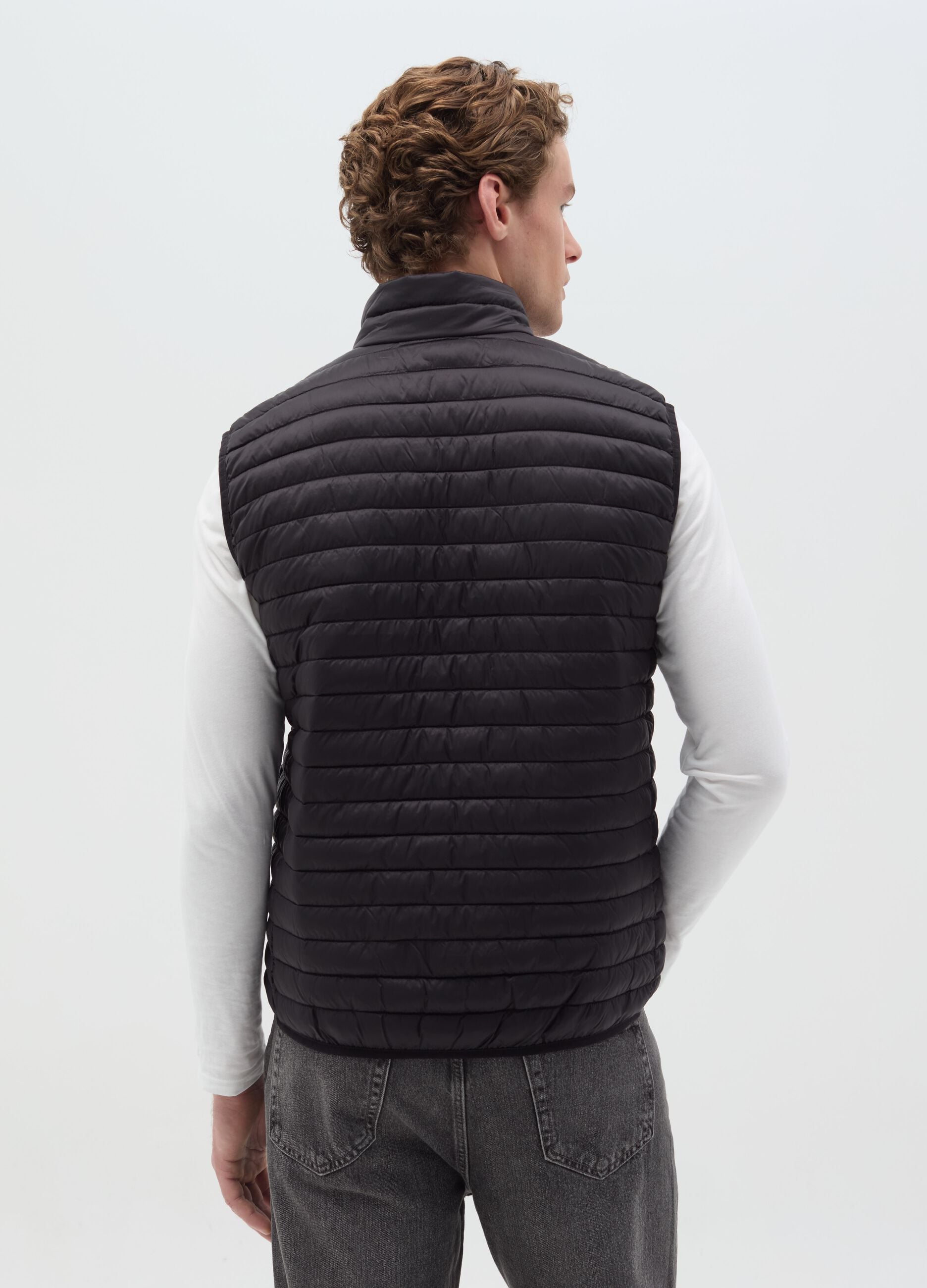 Essential full-zip ultralight gilet