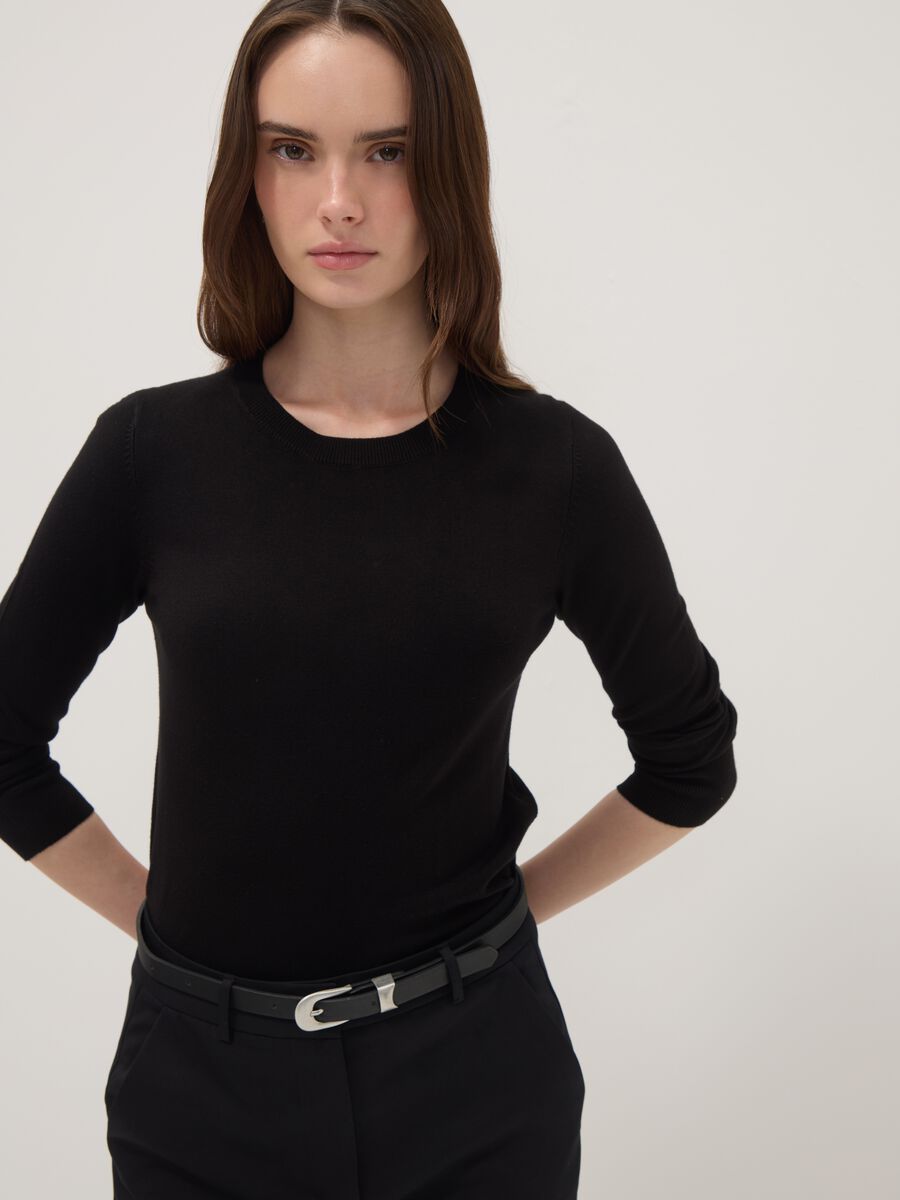 Black fitted sweater_1