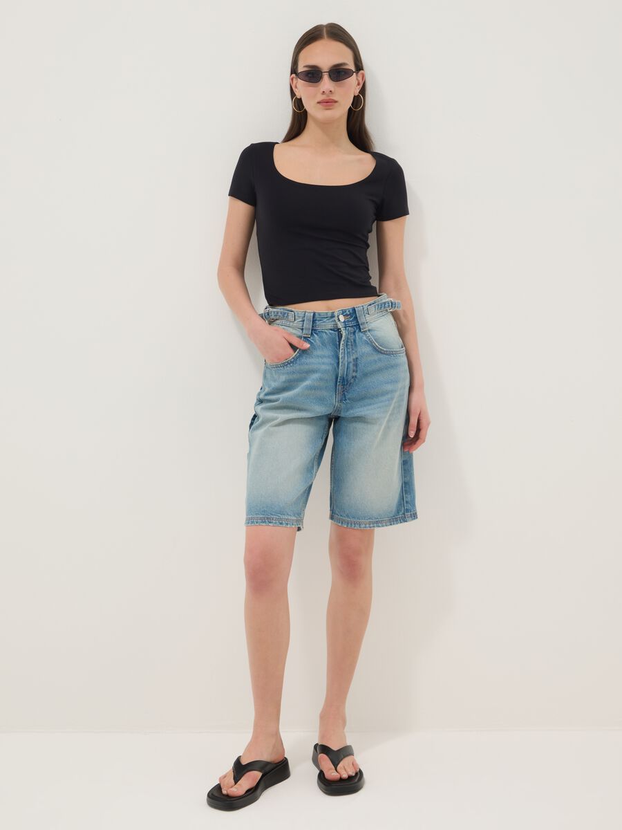 Black stretch cotton T-shirt with square neckline, regular fit_2